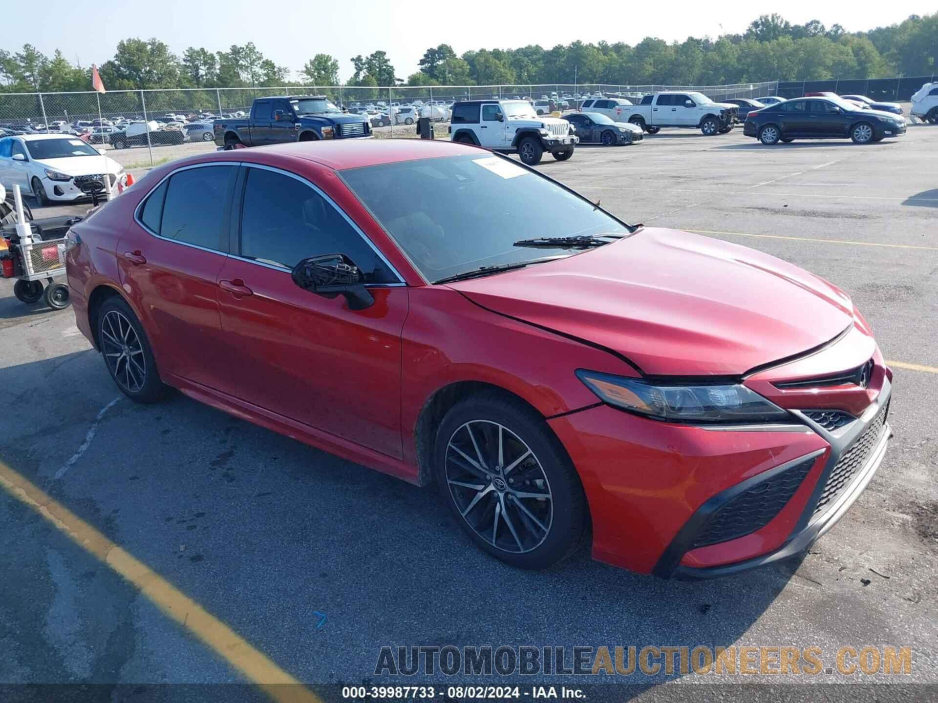 4T1G11AK5MU404066 TOYOTA CAMRY 2021