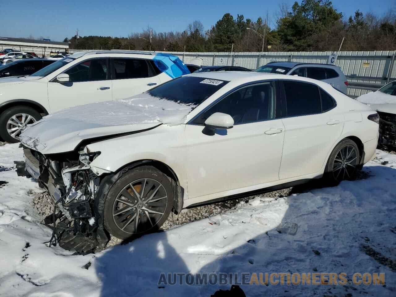 4T1G11AK5MU424544 TOYOTA CAMRY 2021