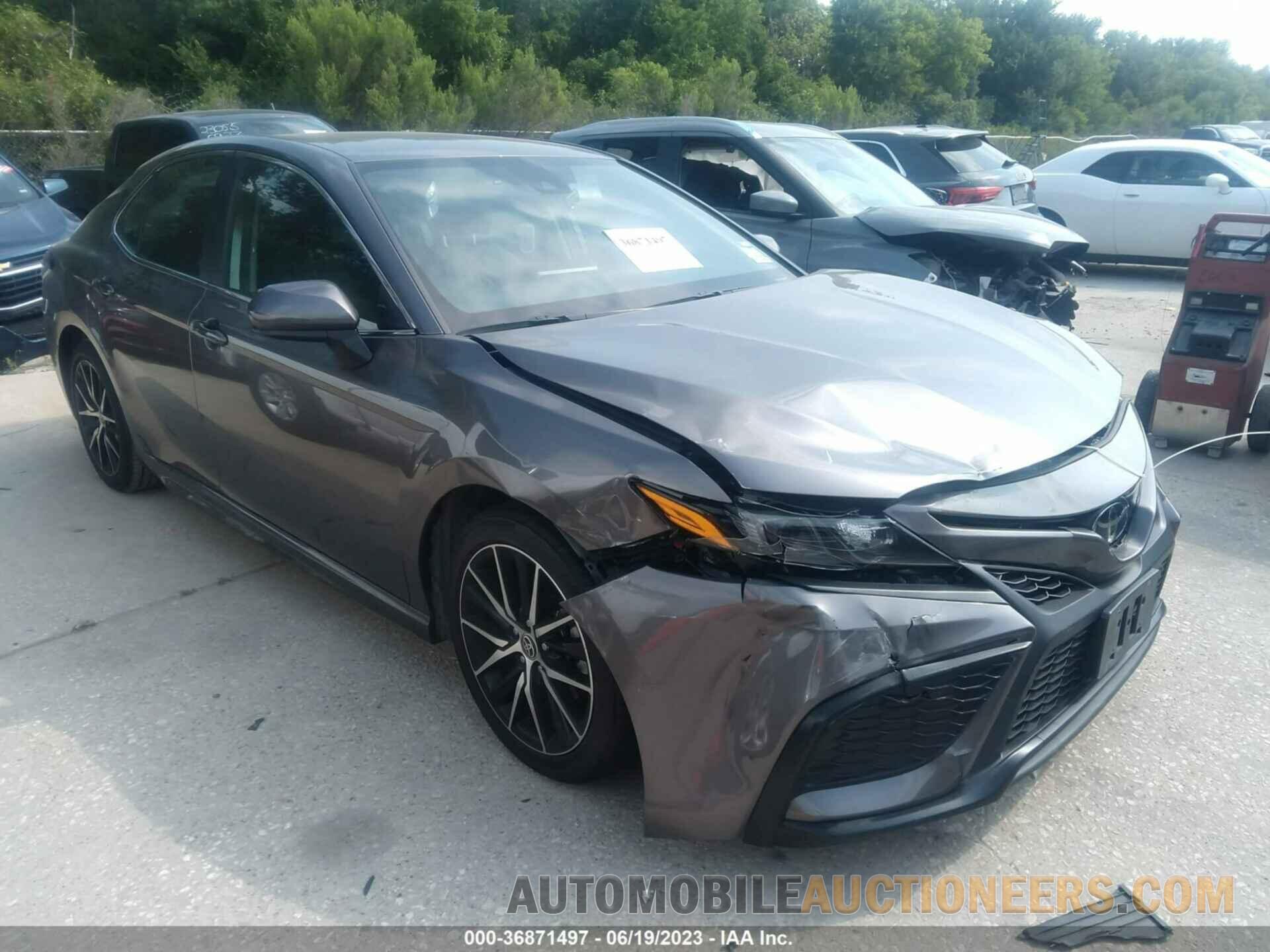 4T1G11AK5MU426021 TOYOTA CAMRY 2021