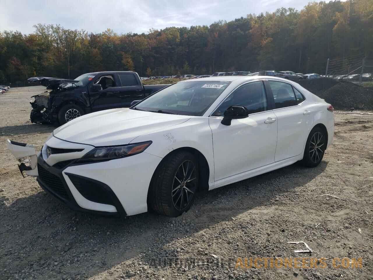 4T1G11AK5MU428237 TOYOTA CAMRY 2021