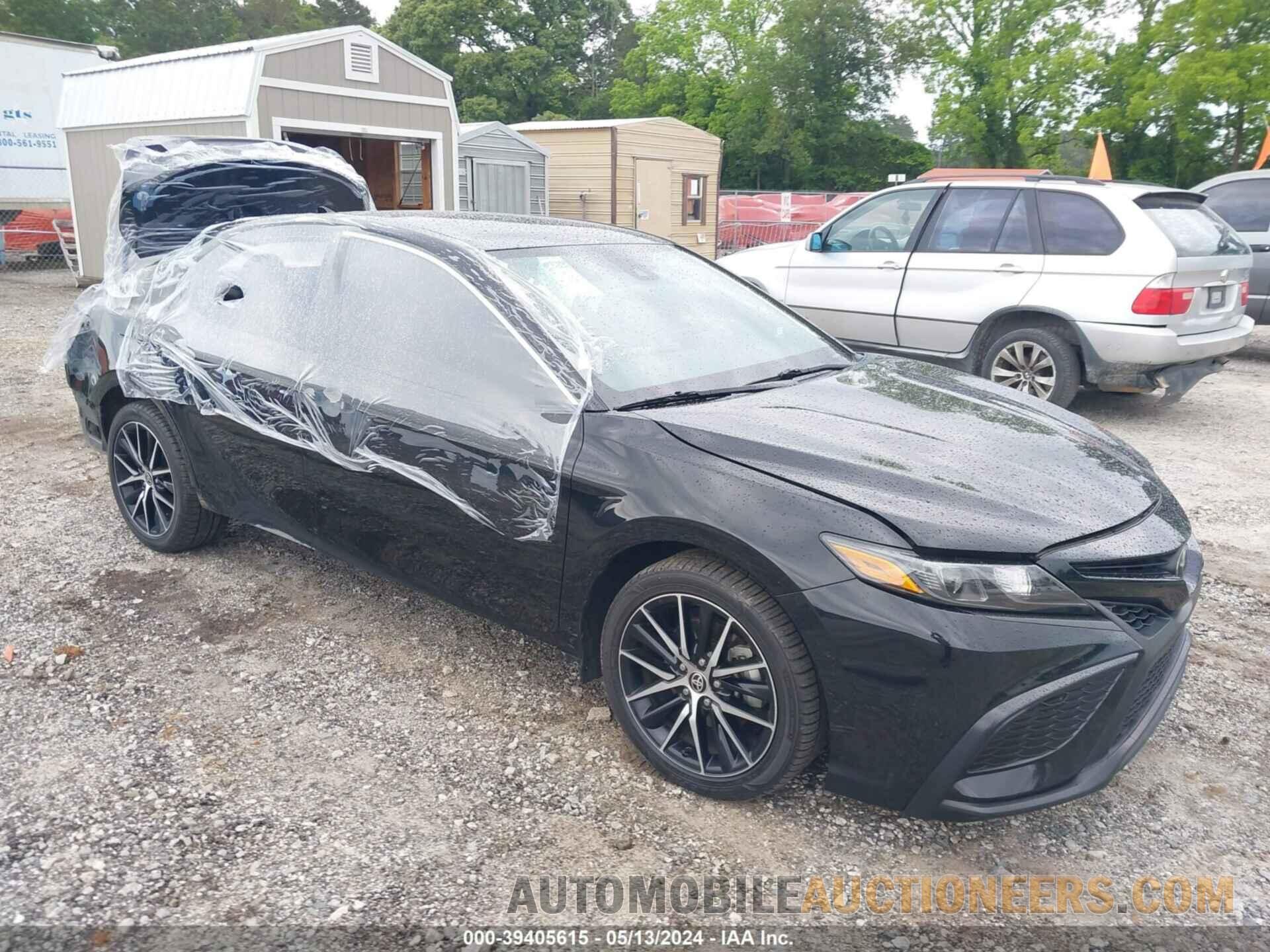 4T1G11AK5MU433325 TOYOTA CAMRY 2021