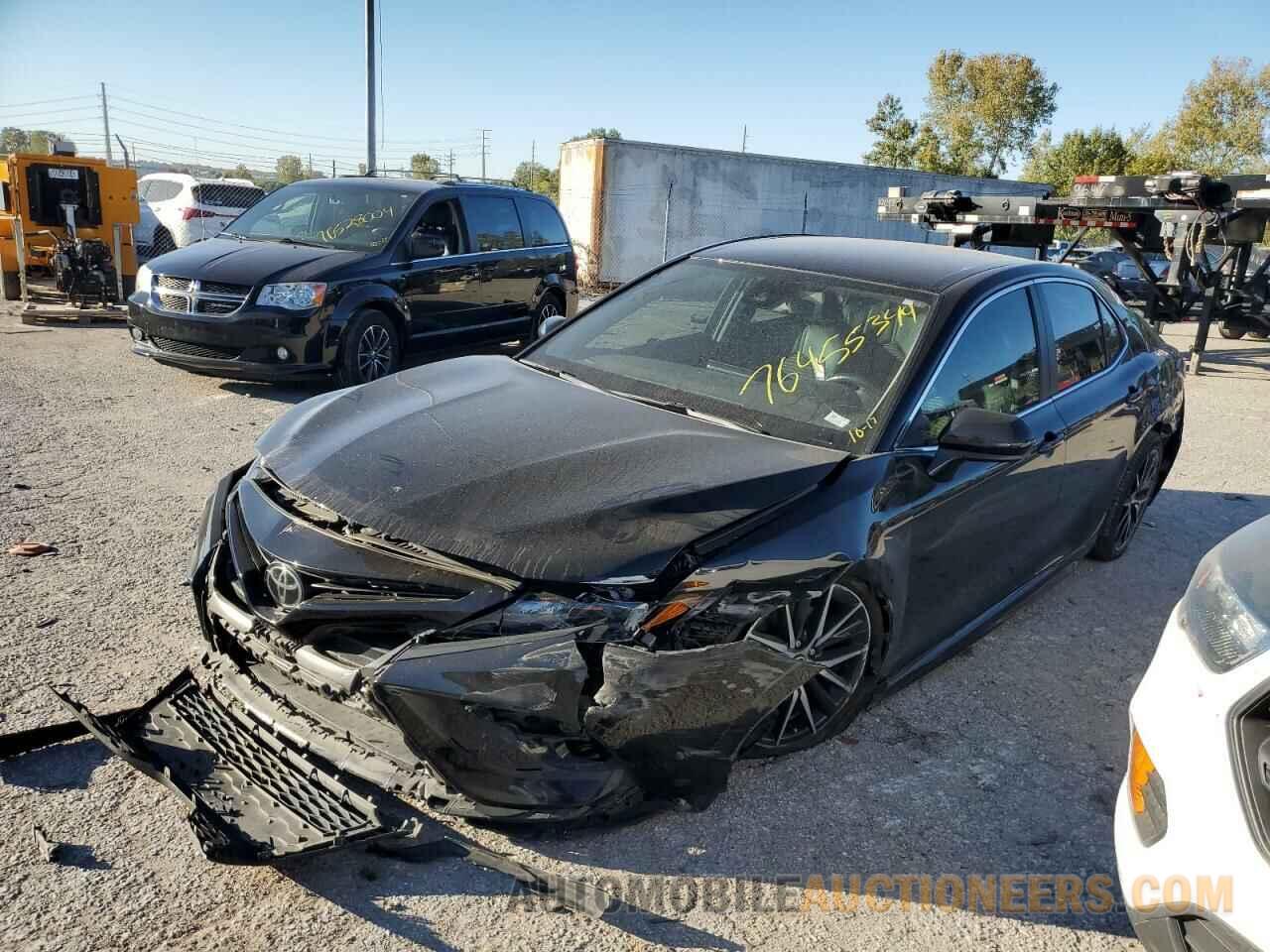 4T1G11AK5MU444504 TOYOTA CAMRY 2021