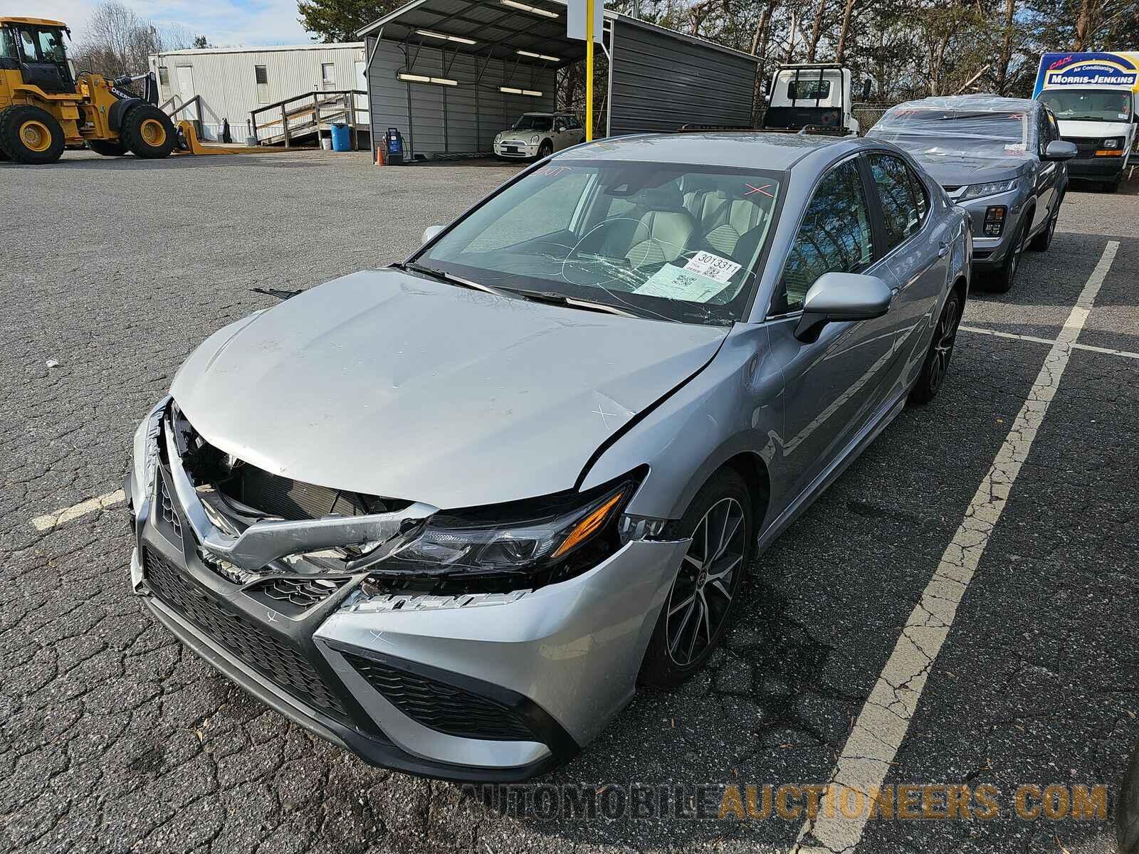 4T1G11AK5MU455471 Toyota Camry 2021