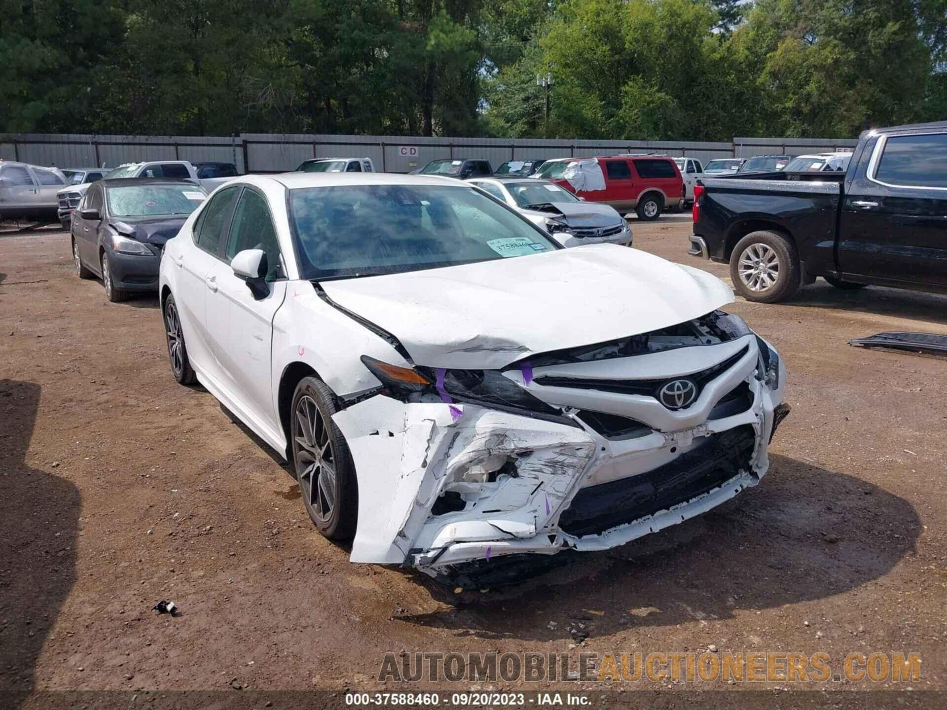 4T1G11AK5MU468852 TOYOTA CAMRY 2021