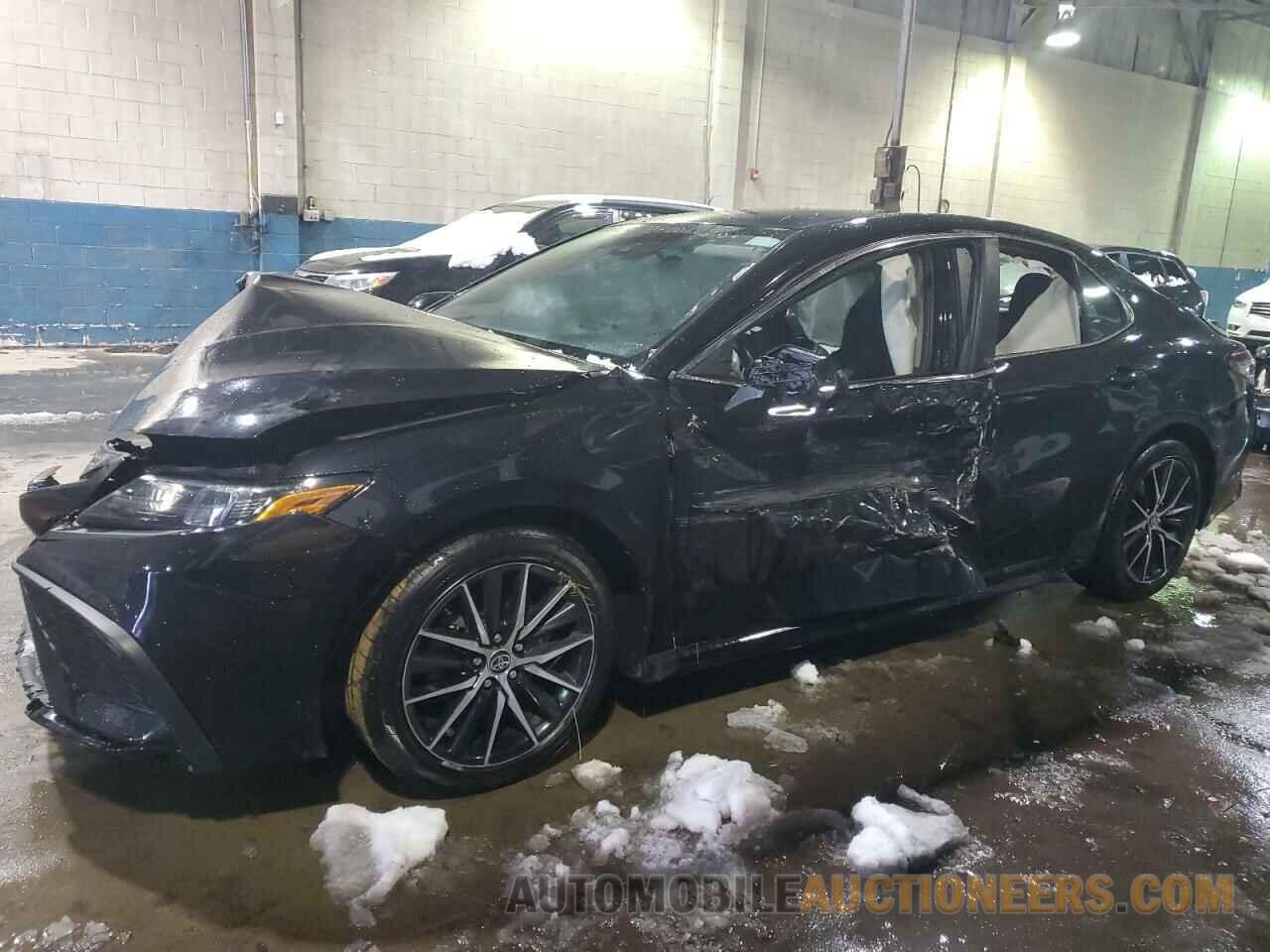 4T1G11AK5MU471508 TOYOTA CAMRY 2021