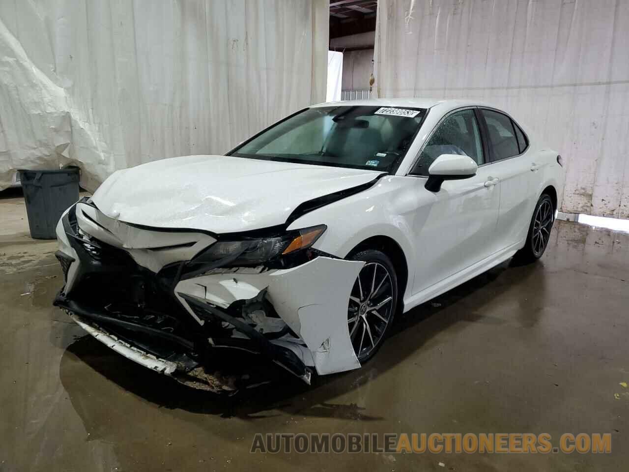 4T1G11AK5MU477390 TOYOTA CAMRY 2021