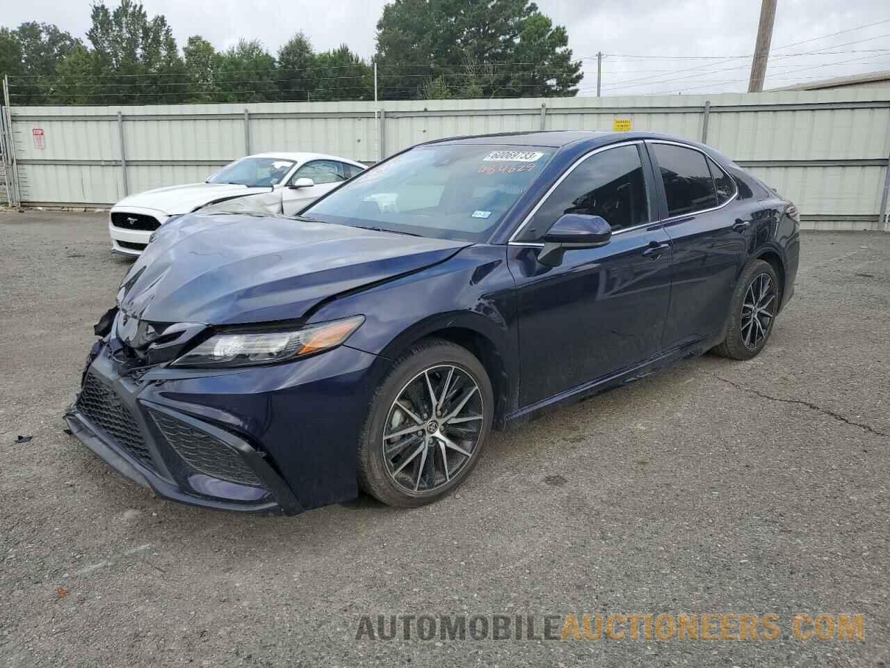 4T1G11AK5MU484629 TOYOTA CAMRY 2021