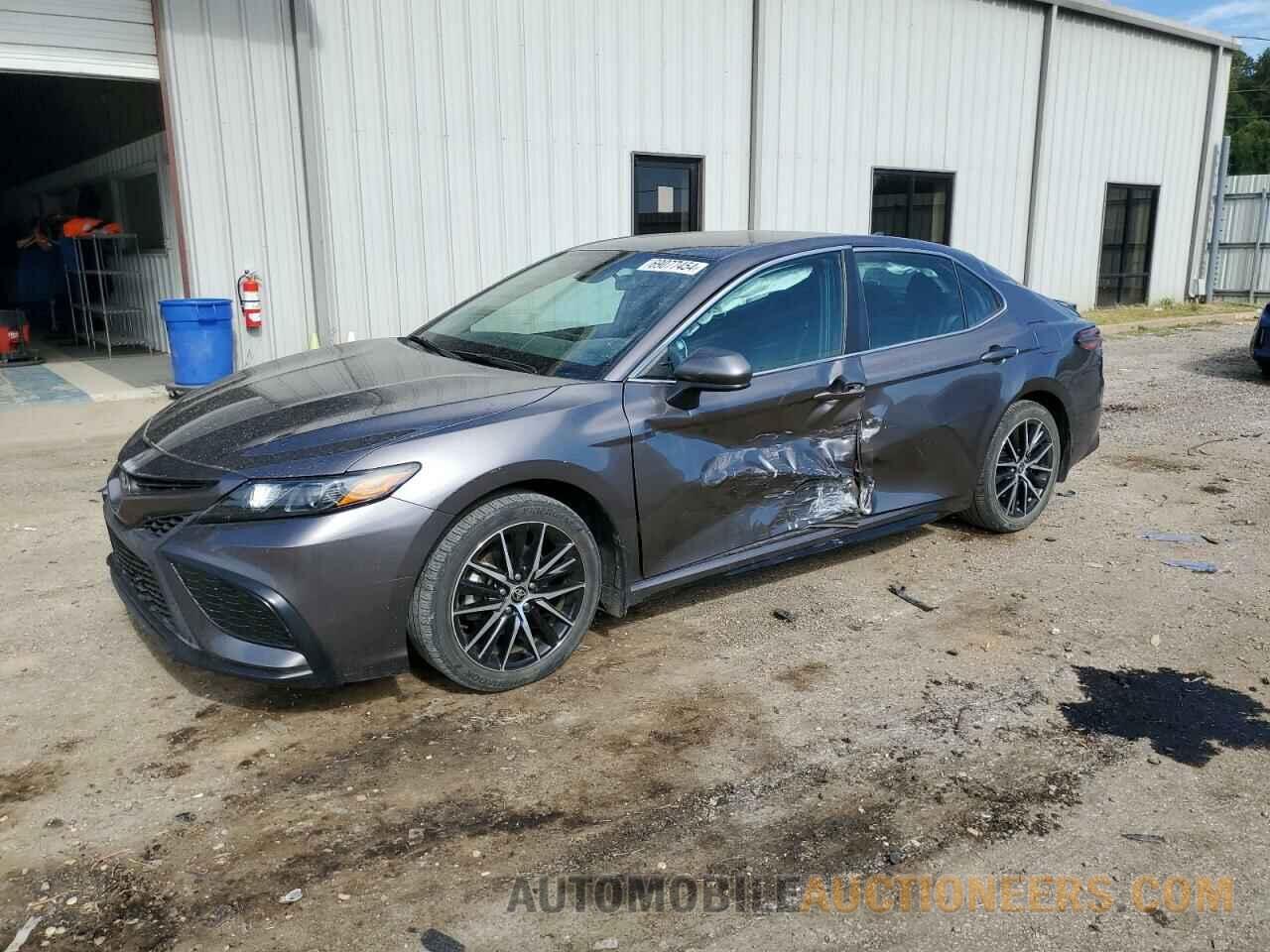 4T1G11AK5MU486607 TOYOTA CAMRY 2021