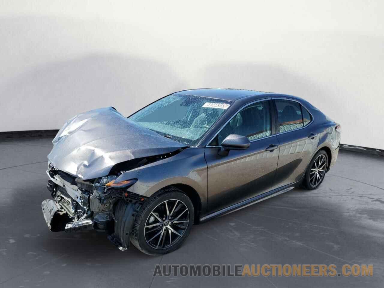 4T1G11AK5MU489913 TOYOTA CAMRY 2021