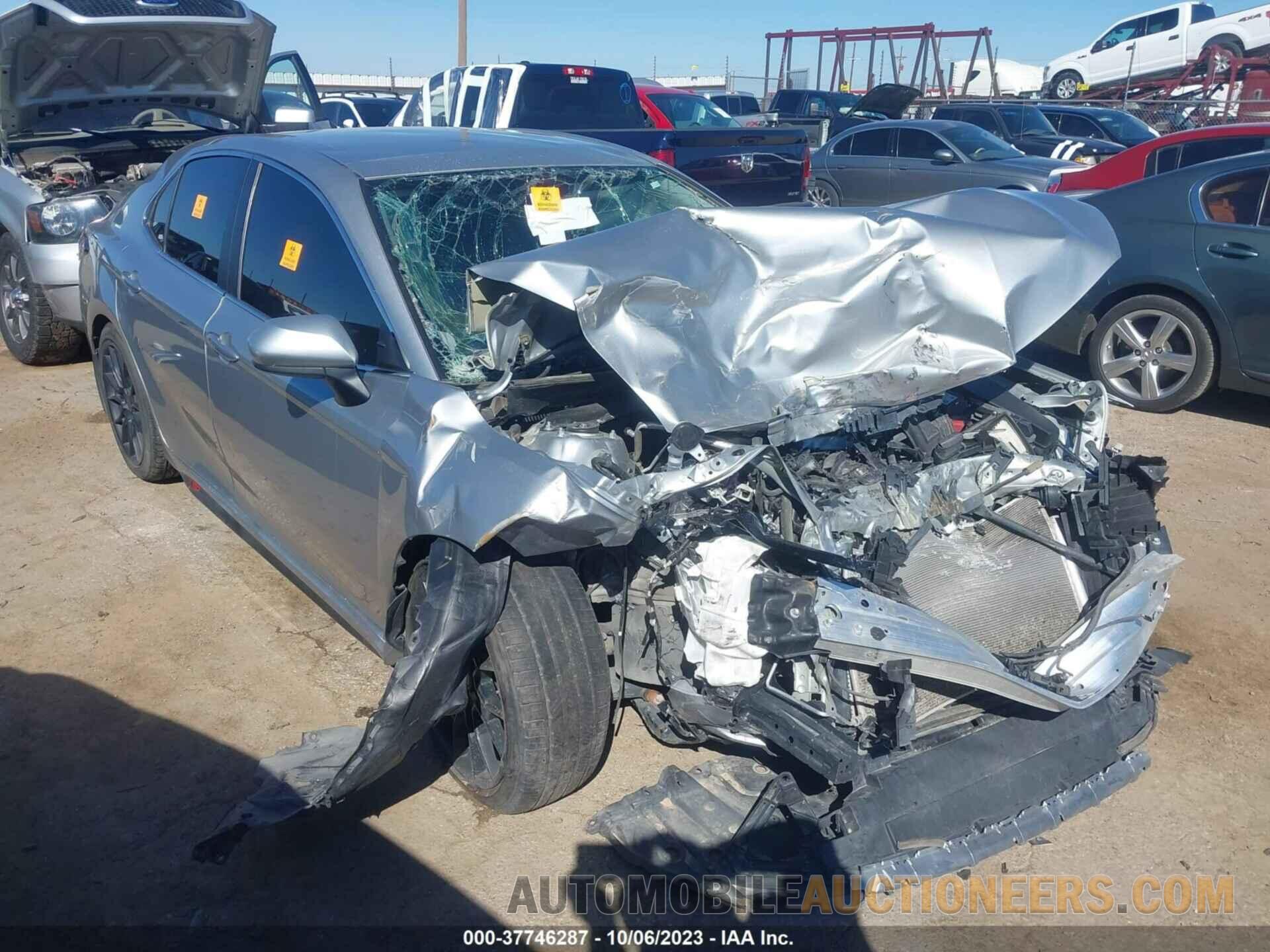 4T1G11AK5MU490821 TOYOTA CAMRY 2021