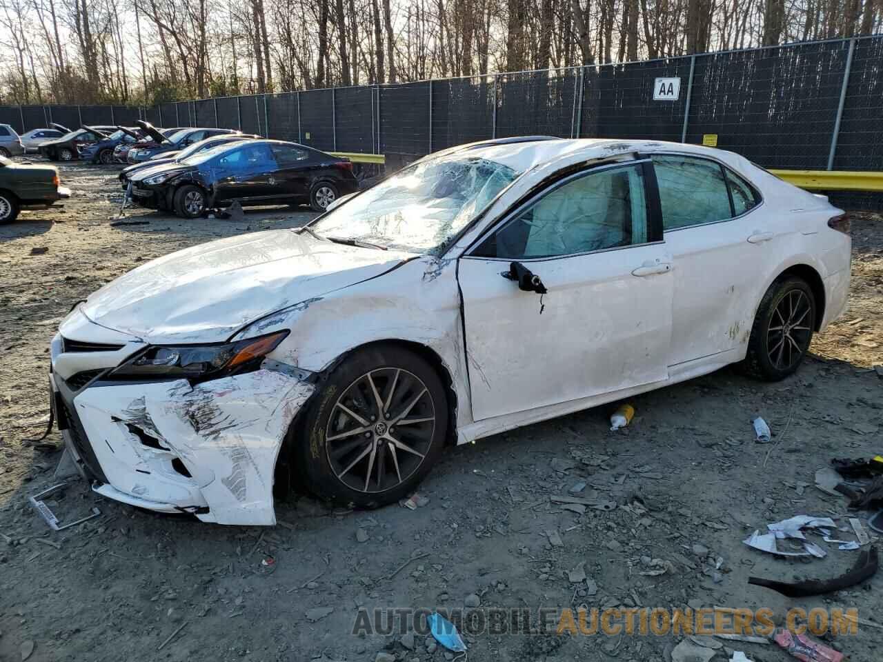 4T1G11AK5MU517340 TOYOTA CAMRY 2021