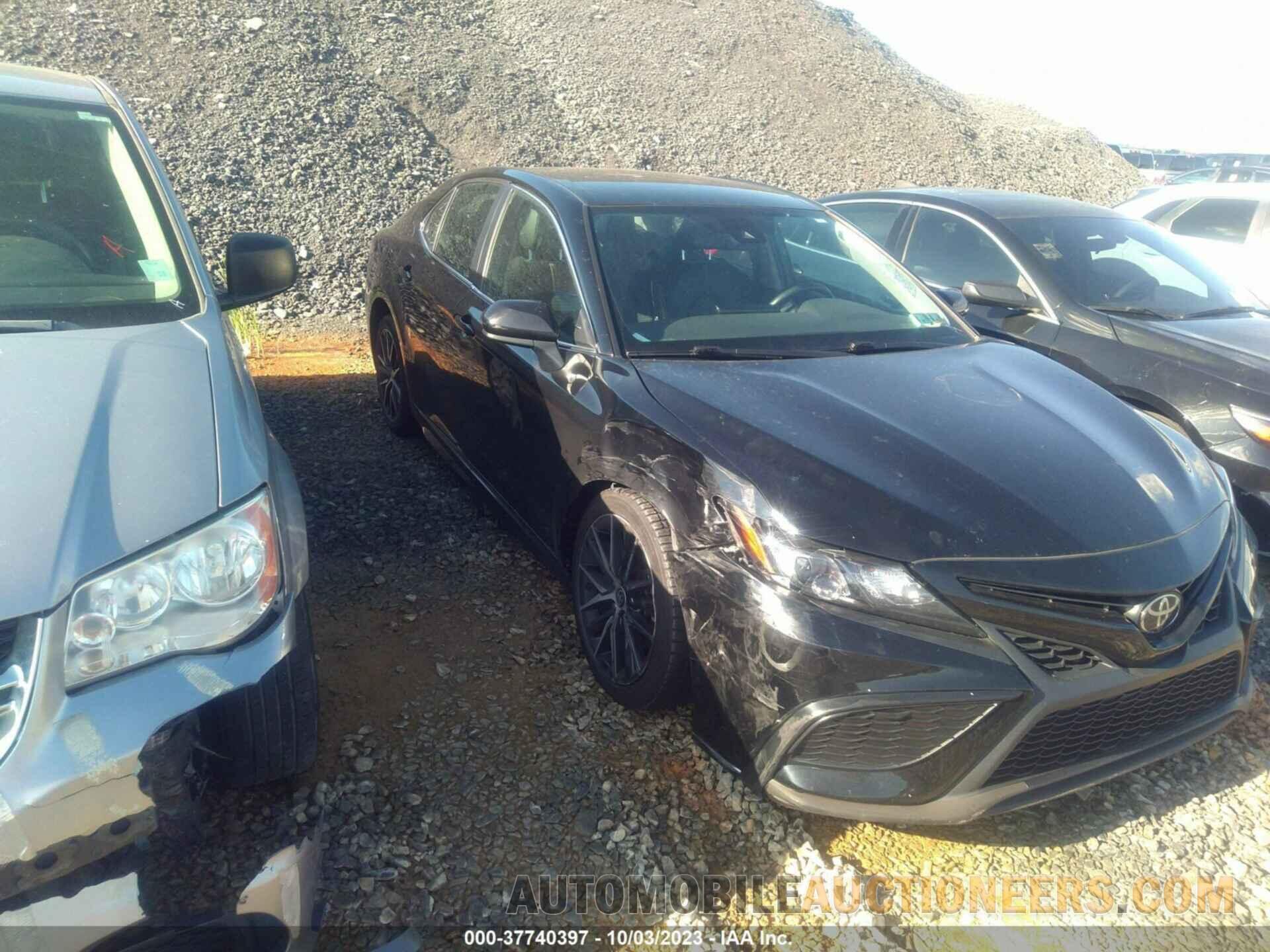 4T1G11AK5MU525048 TOYOTA CAMRY 2021