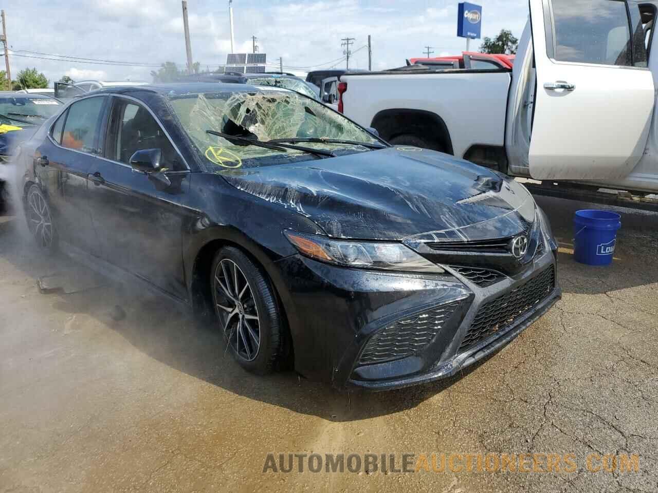 4T1G11AK5MU528340 TOYOTA CAMRY 2021