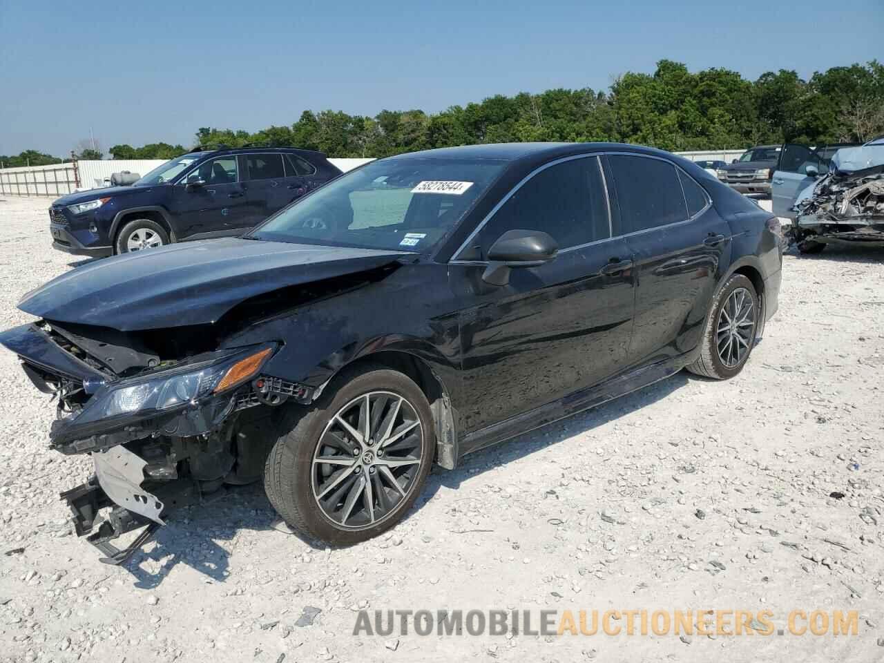 4T1G11AK5MU538205 TOYOTA CAMRY 2021