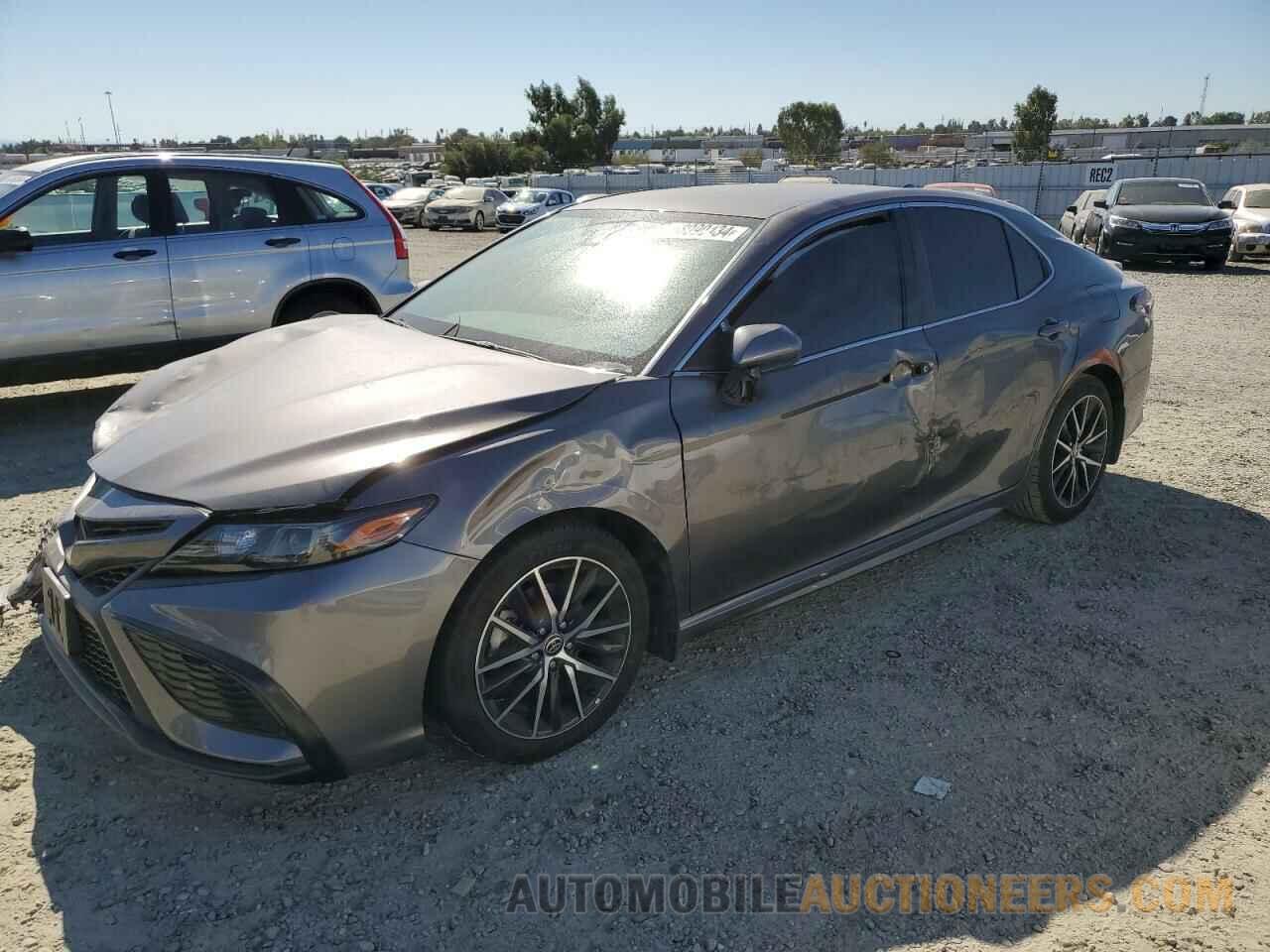 4T1G11AK5MU549799 TOYOTA CAMRY 2021