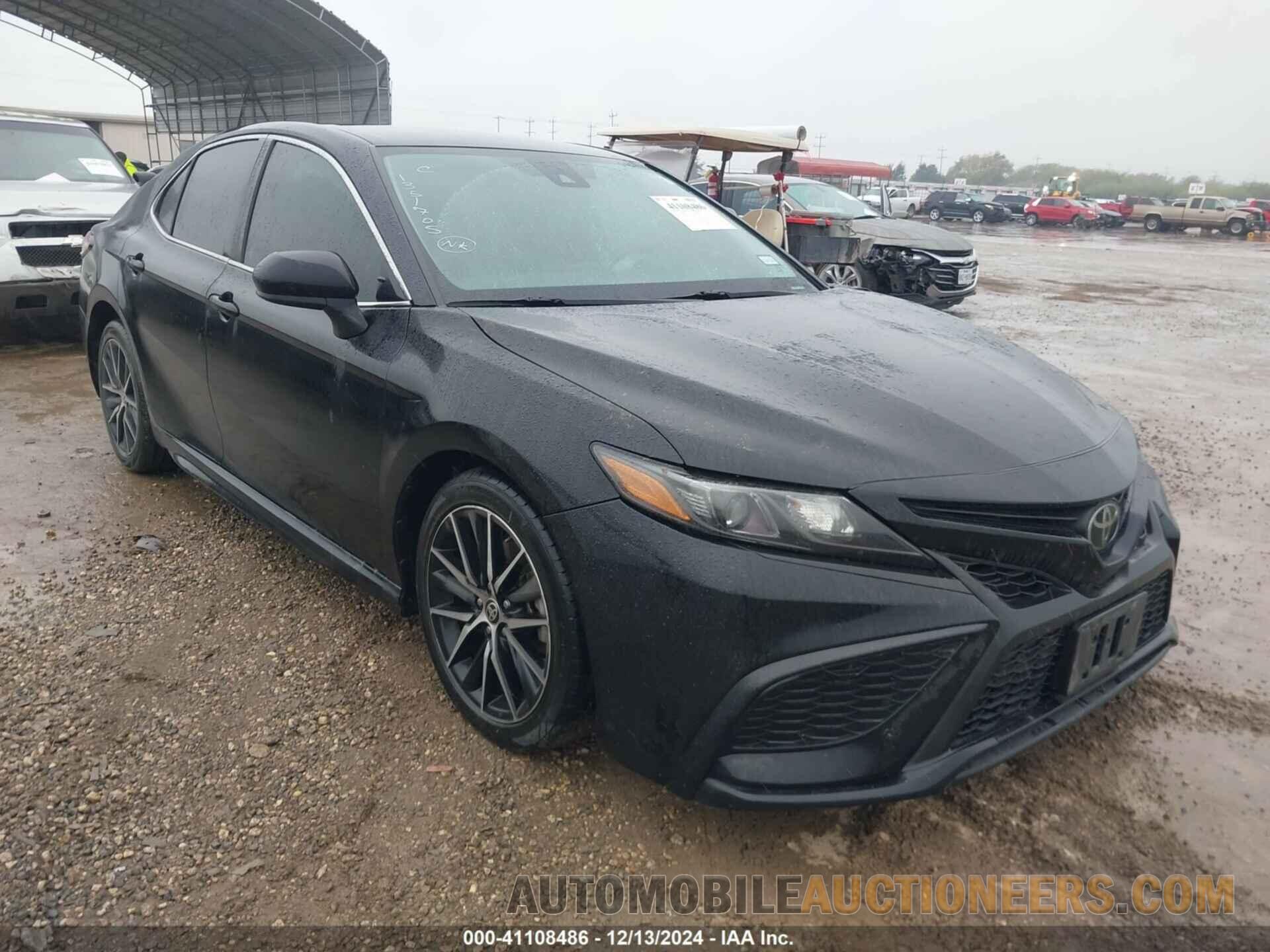 4T1G11AK5MU550872 TOYOTA CAMRY 2021