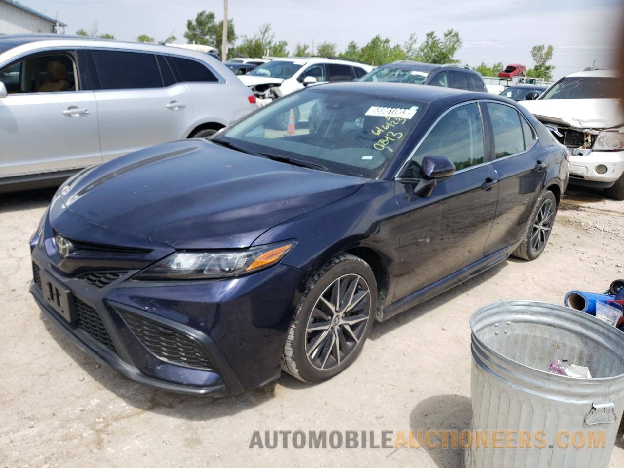 4T1G11AK5MU580843 TOYOTA CAMRY 2021