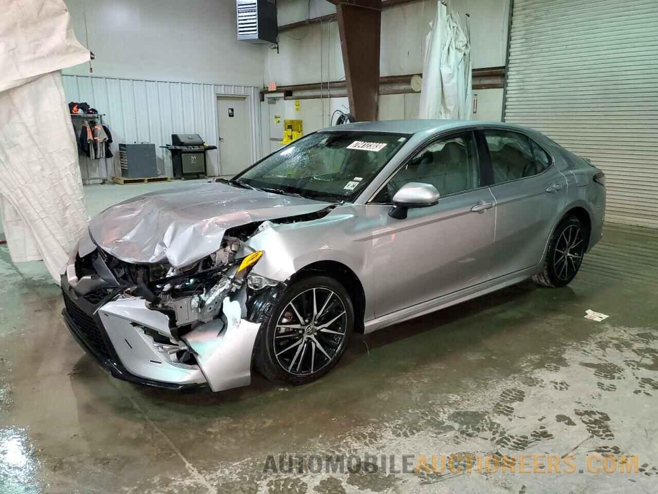 4T1G11AK5MU584133 TOYOTA CAMRY 2021