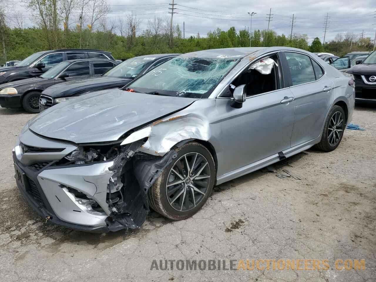 4T1G11AK5MU588120 TOYOTA CAMRY 2021