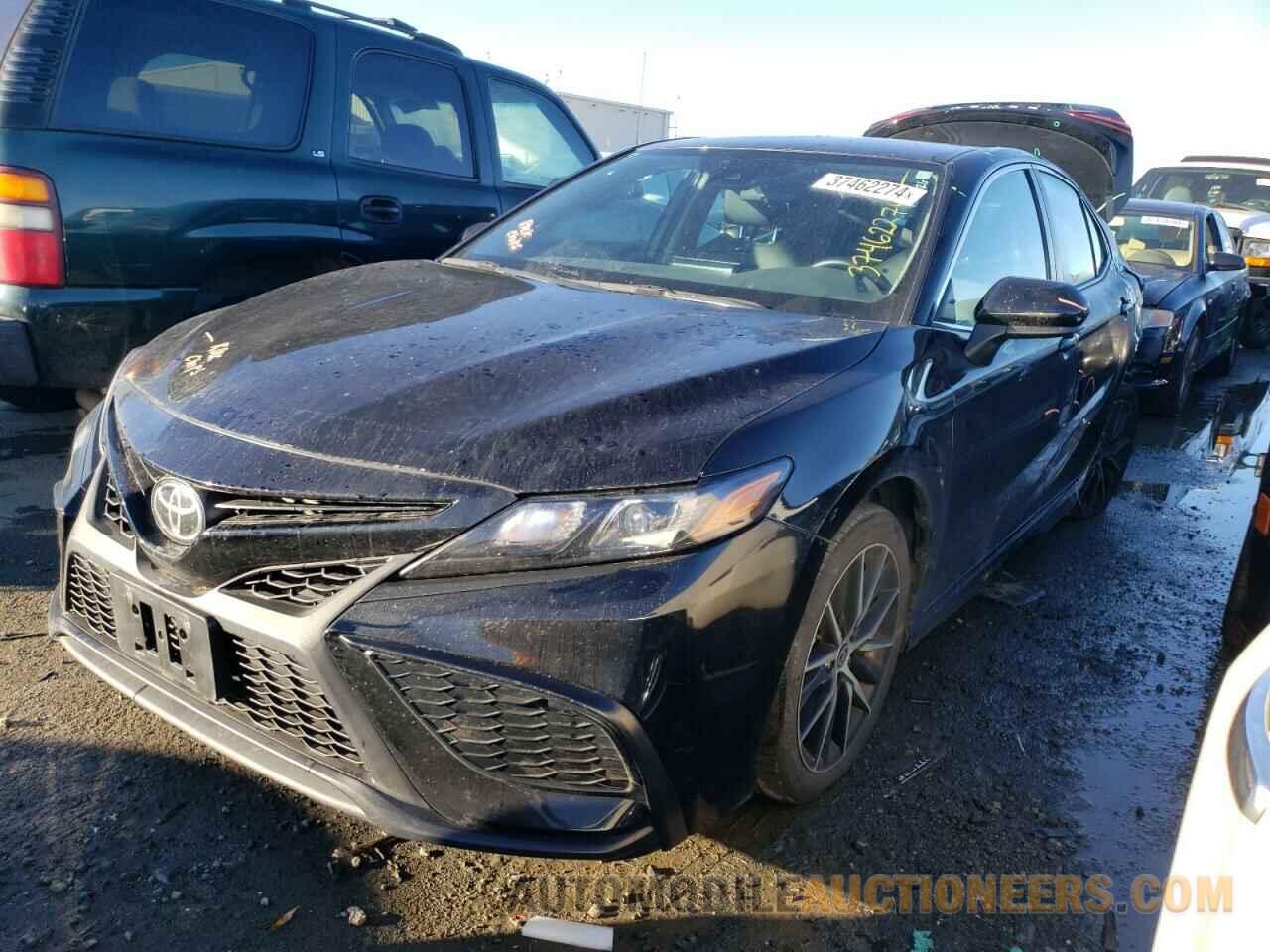 4T1G11AK5MU589977 TOYOTA CAMRY 2021