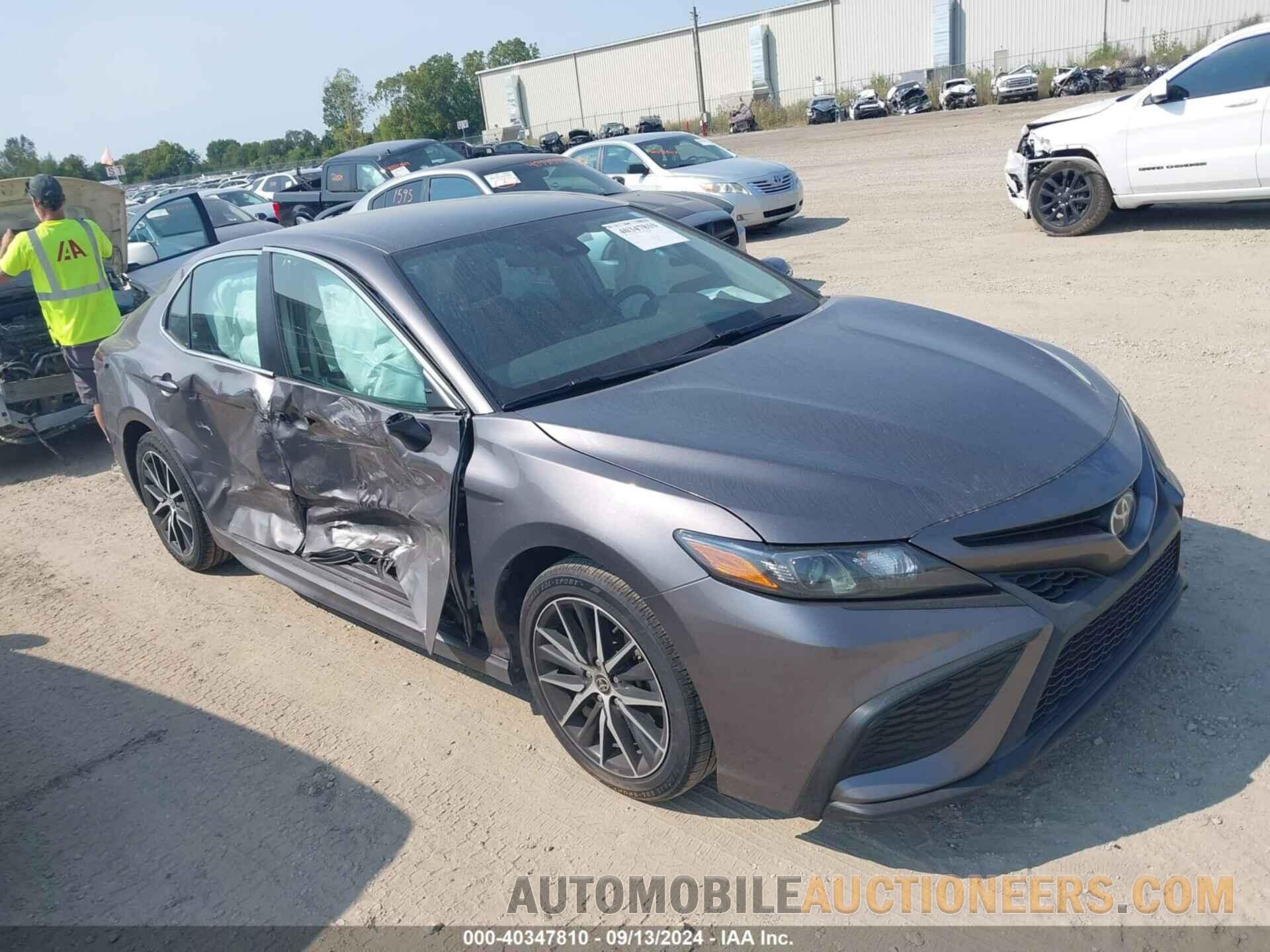 4T1G11AK5MU599599 TOYOTA CAMRY 2021