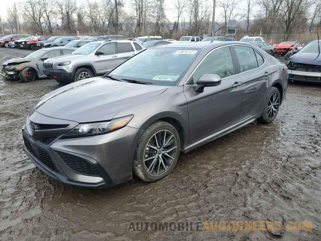 4T1G11AK5MU601190 TOYOTA CAMRY 2021