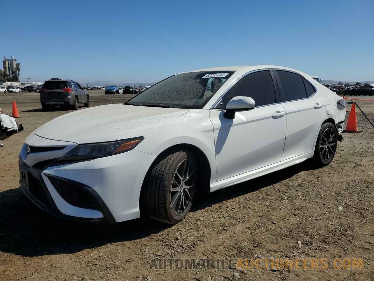 4T1G11AK5MU603473 TOYOTA CAMRY 2021