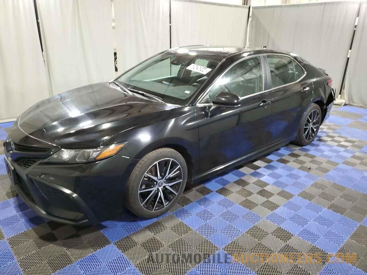 4T1G11AK5MU605000 TOYOTA CAMRY 2021