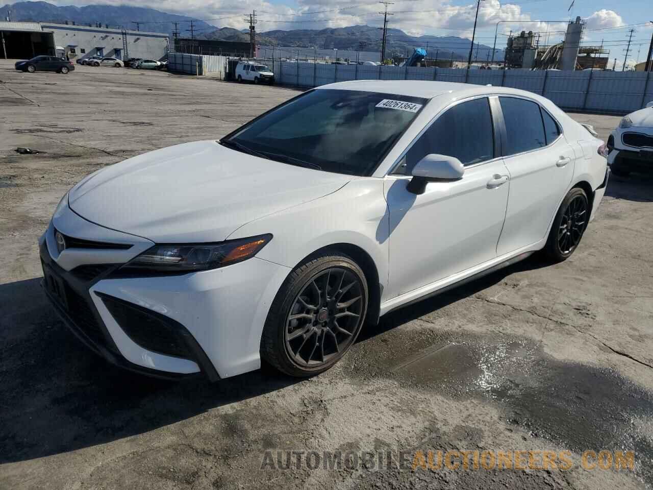 4T1G11AK5MU614960 TOYOTA CAMRY 2021