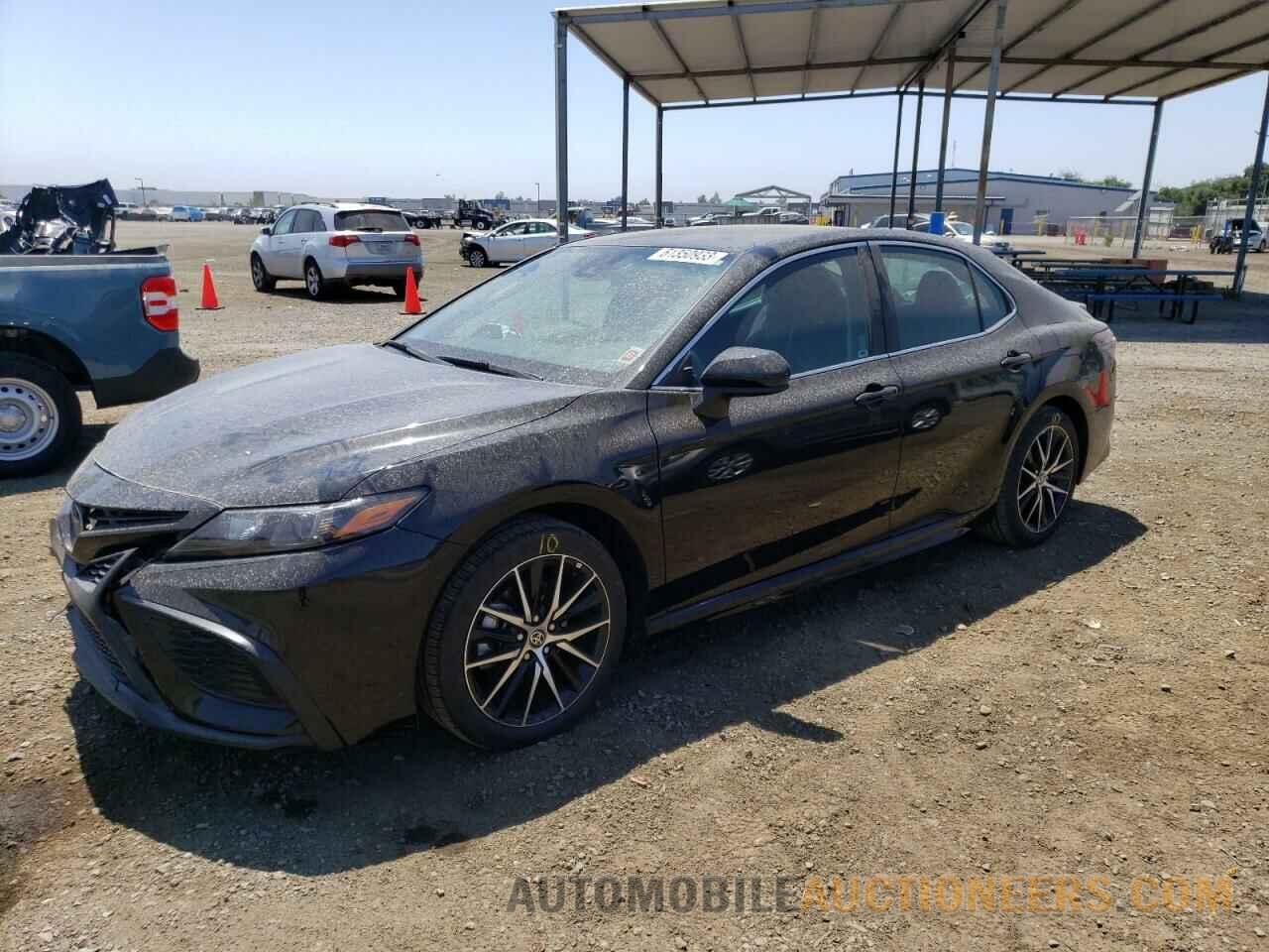 4T1G11AK5MU615459 TOYOTA CAMRY 2021