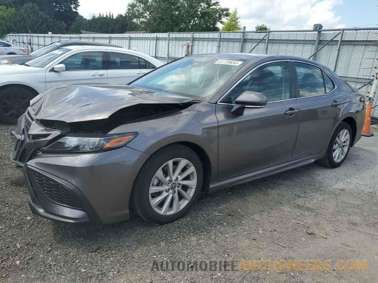 4T1G11AK5NU017213 TOYOTA CAMRY 2022