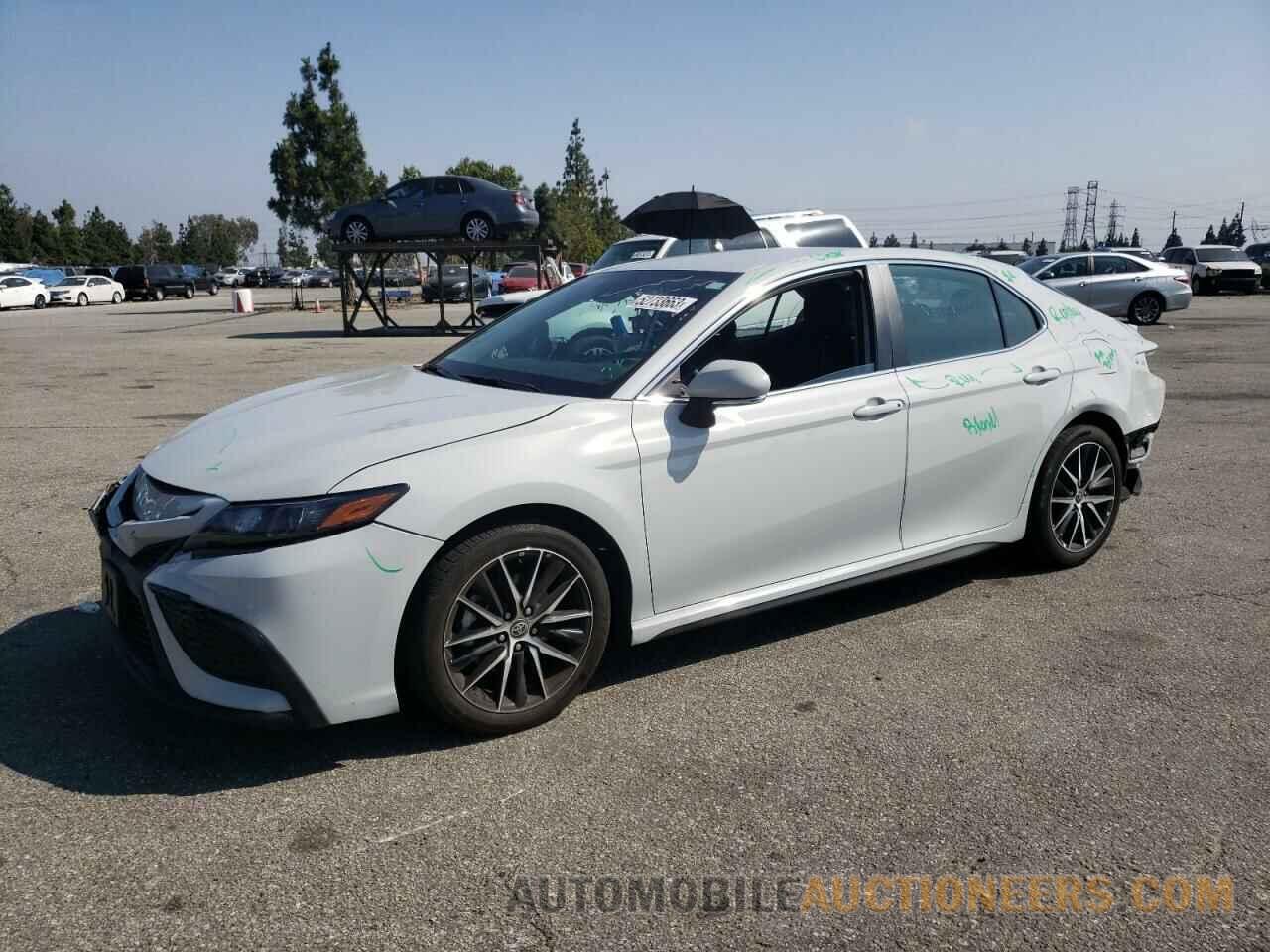 4T1G11AK5NU025666 TOYOTA CAMRY 2022