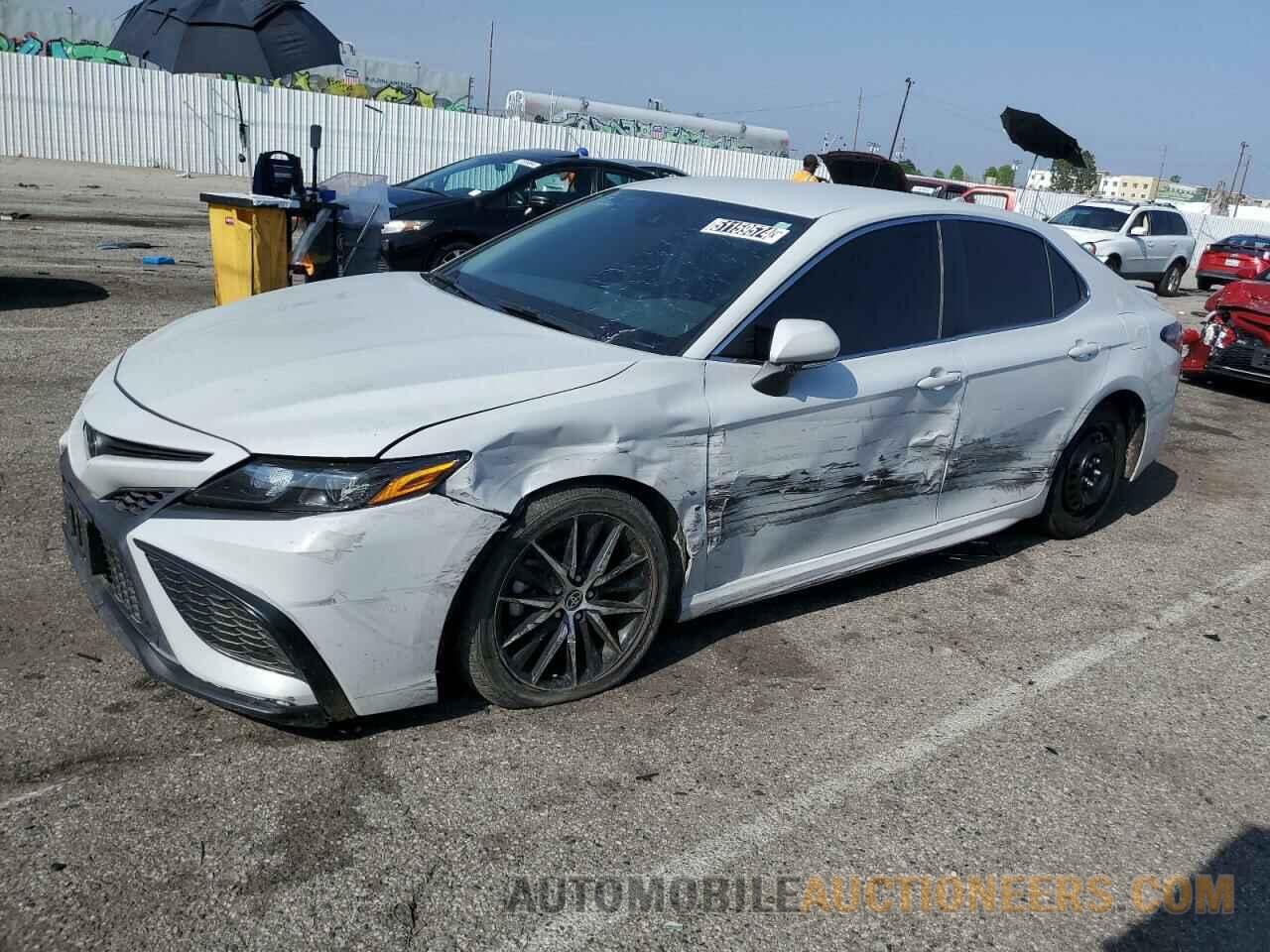 4T1G11AK5NU034352 TOYOTA CAMRY 2022