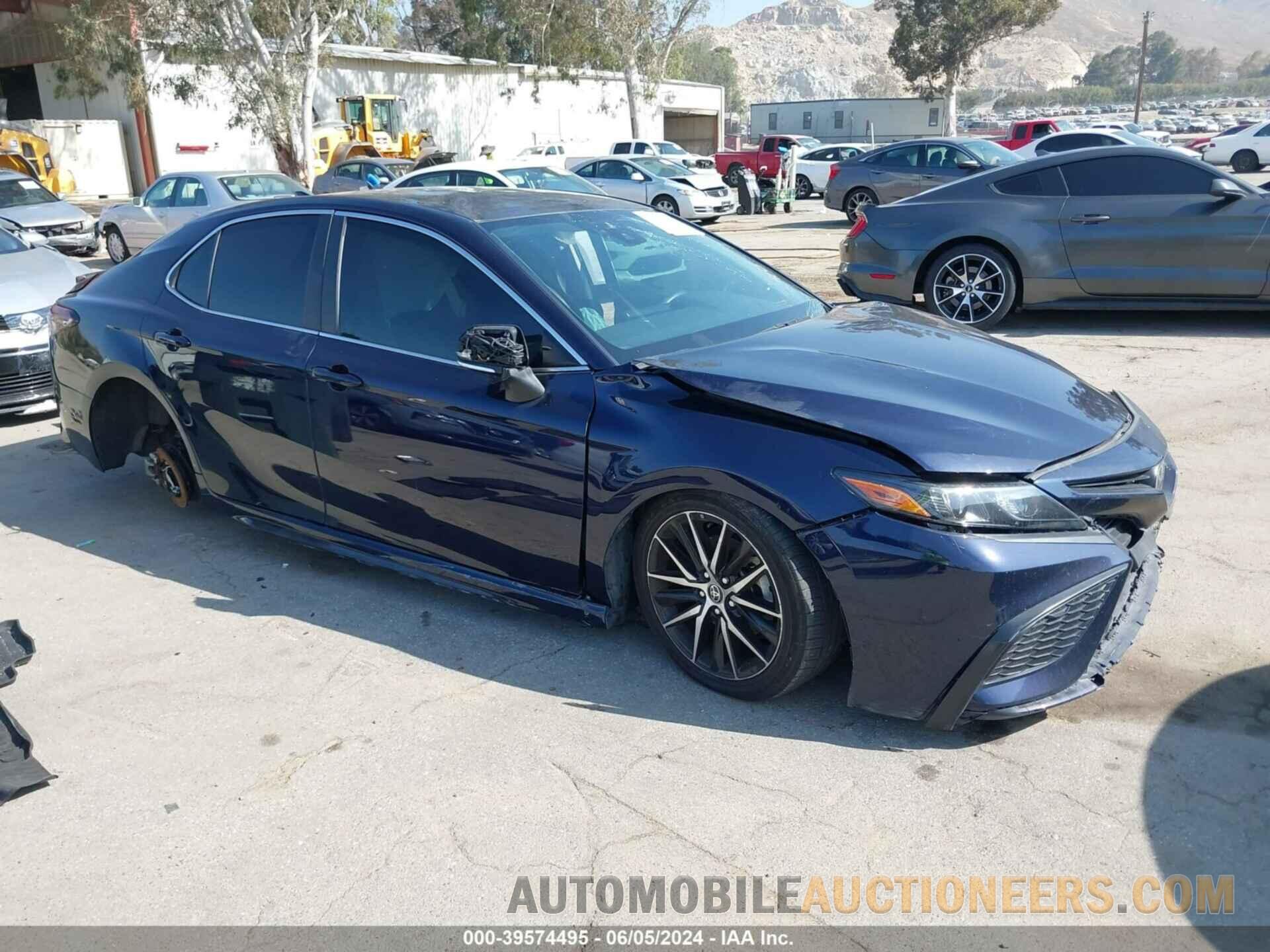 4T1G11AK5NU044055 TOYOTA CAMRY 2022