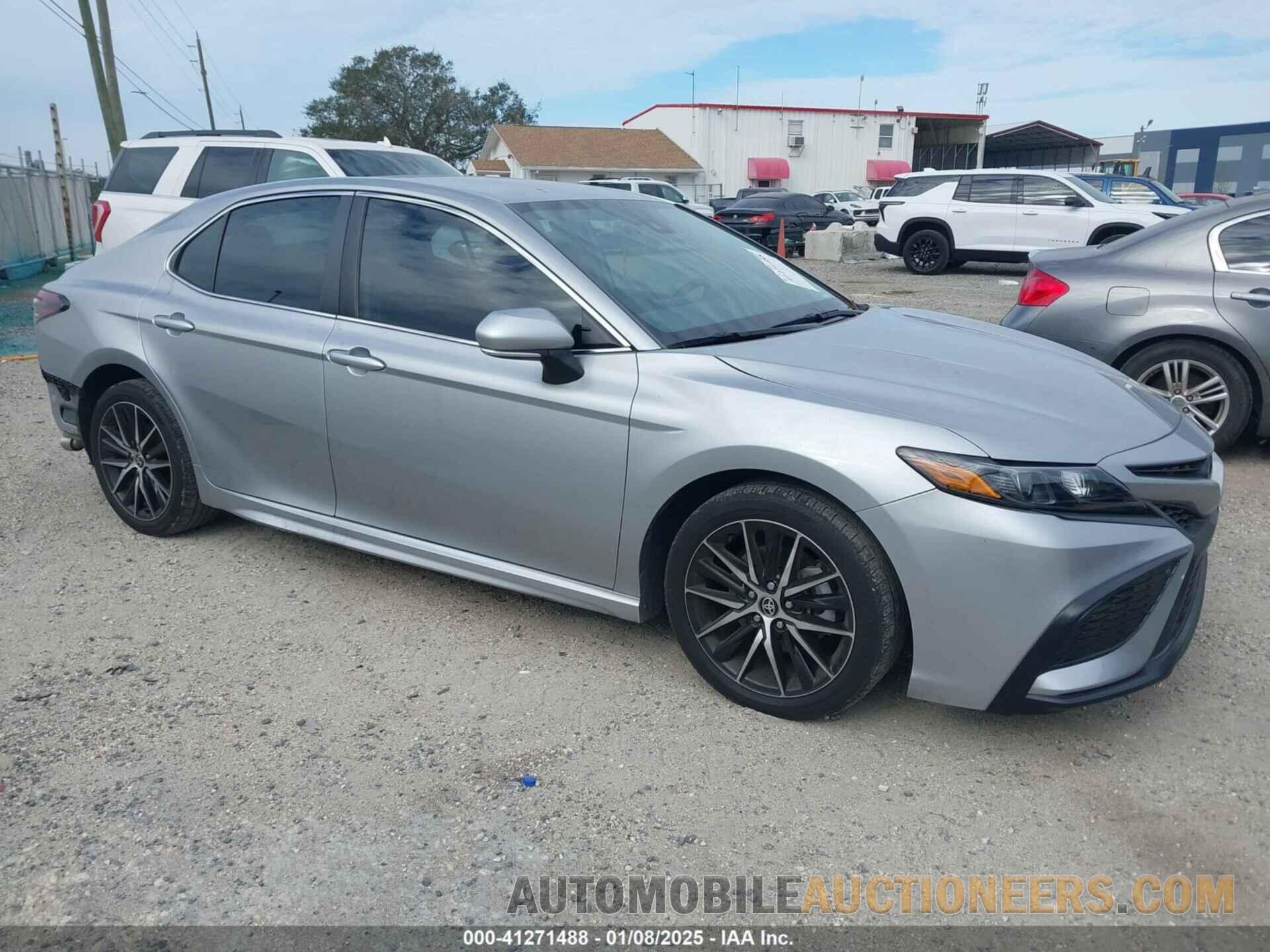 4T1G11AK5NU065178 TOYOTA CAMRY 2022