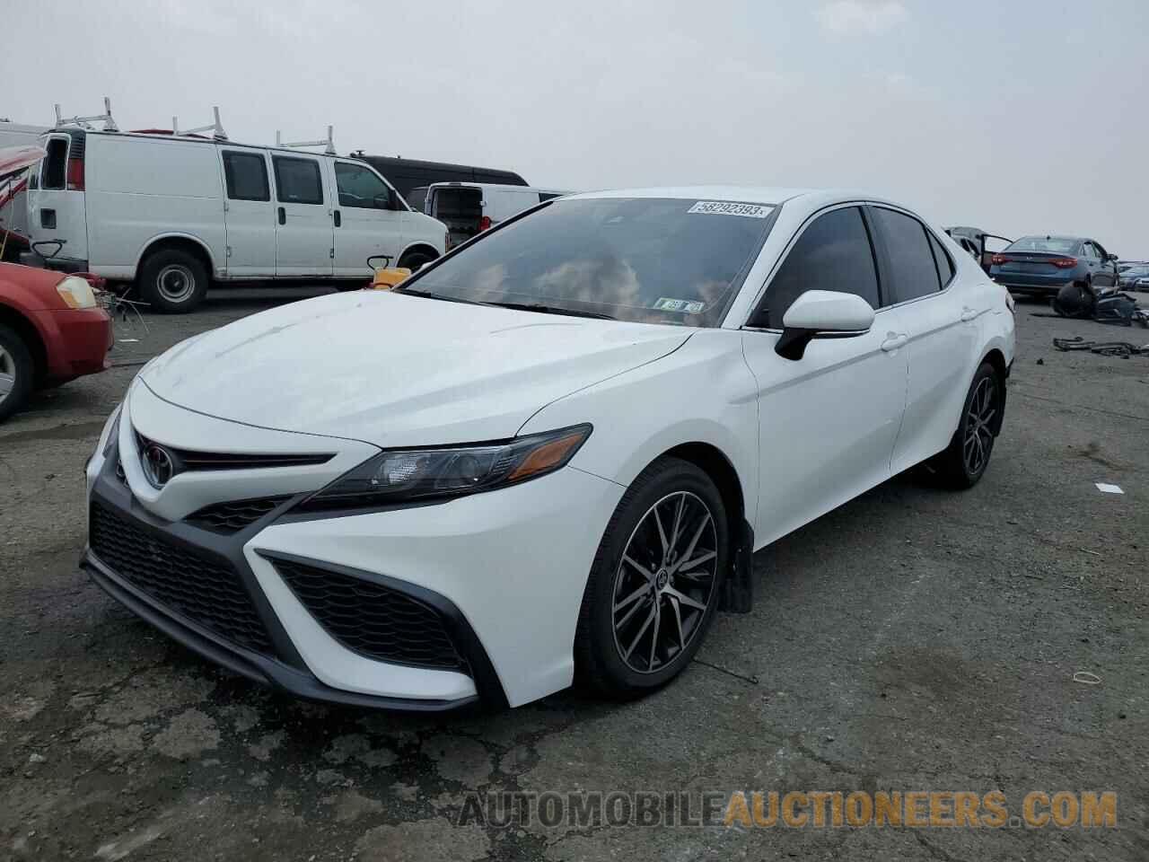 4T1G11AK5NU067187 TOYOTA CAMRY 2022