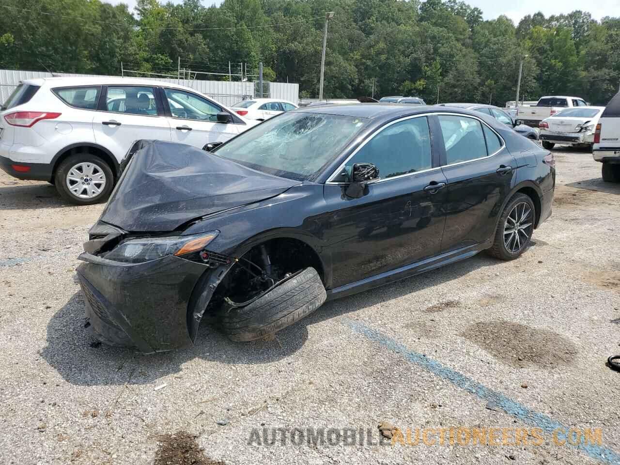 4T1G11AK5NU068212 TOYOTA CAMRY 2022