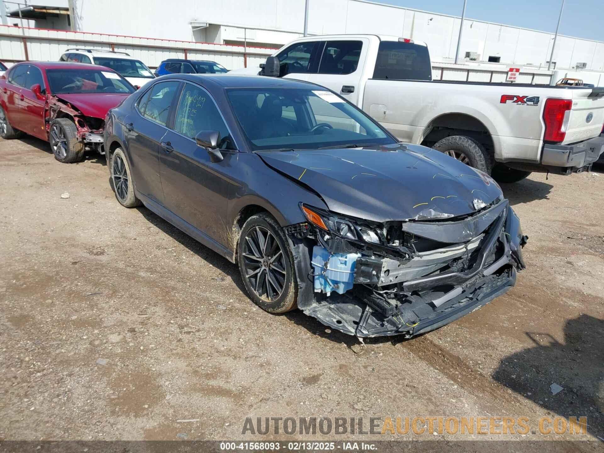 4T1G11AK5NU070946 TOYOTA CAMRY 2022