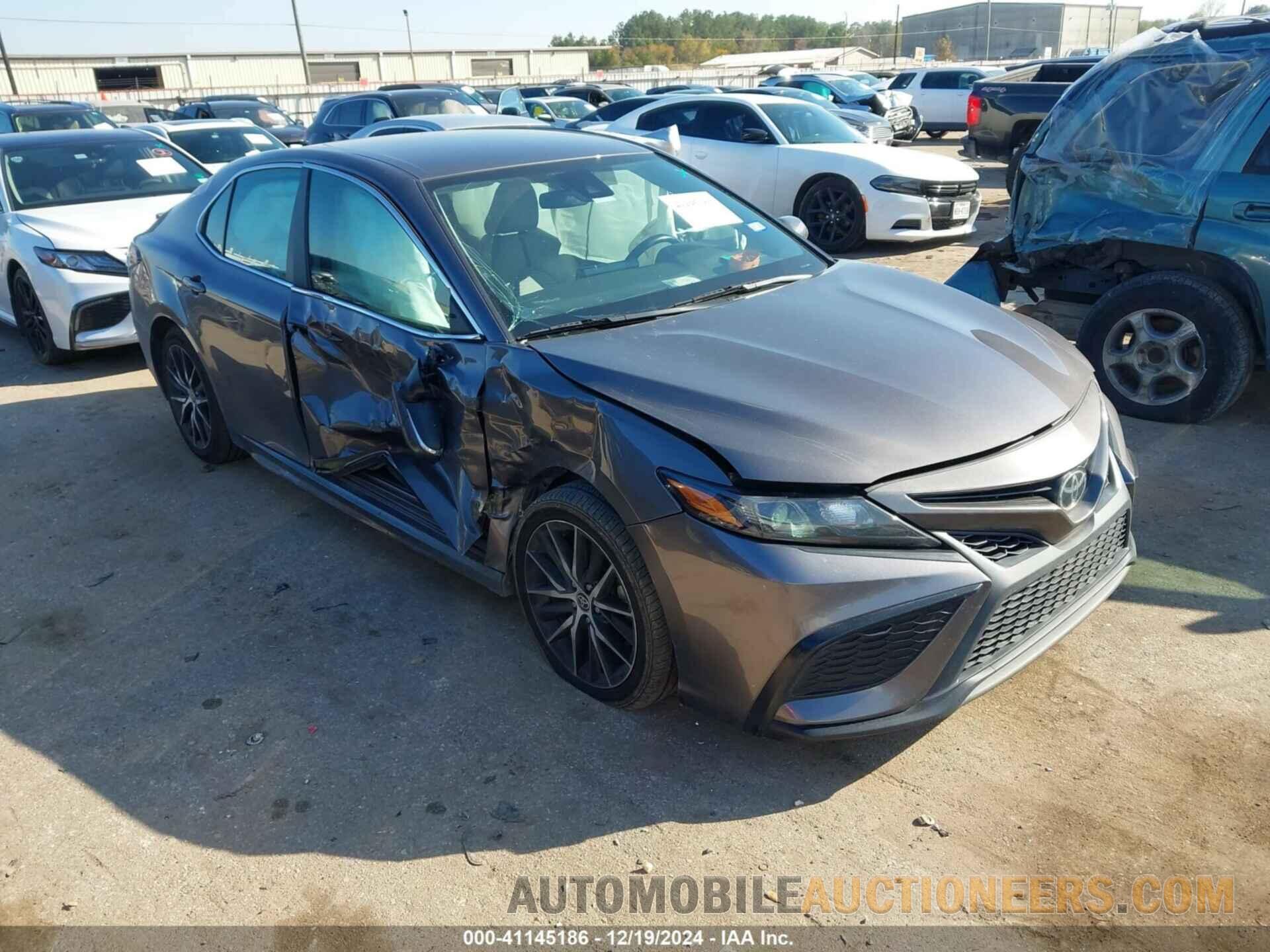 4T1G11AK5NU622851 TOYOTA CAMRY 2022