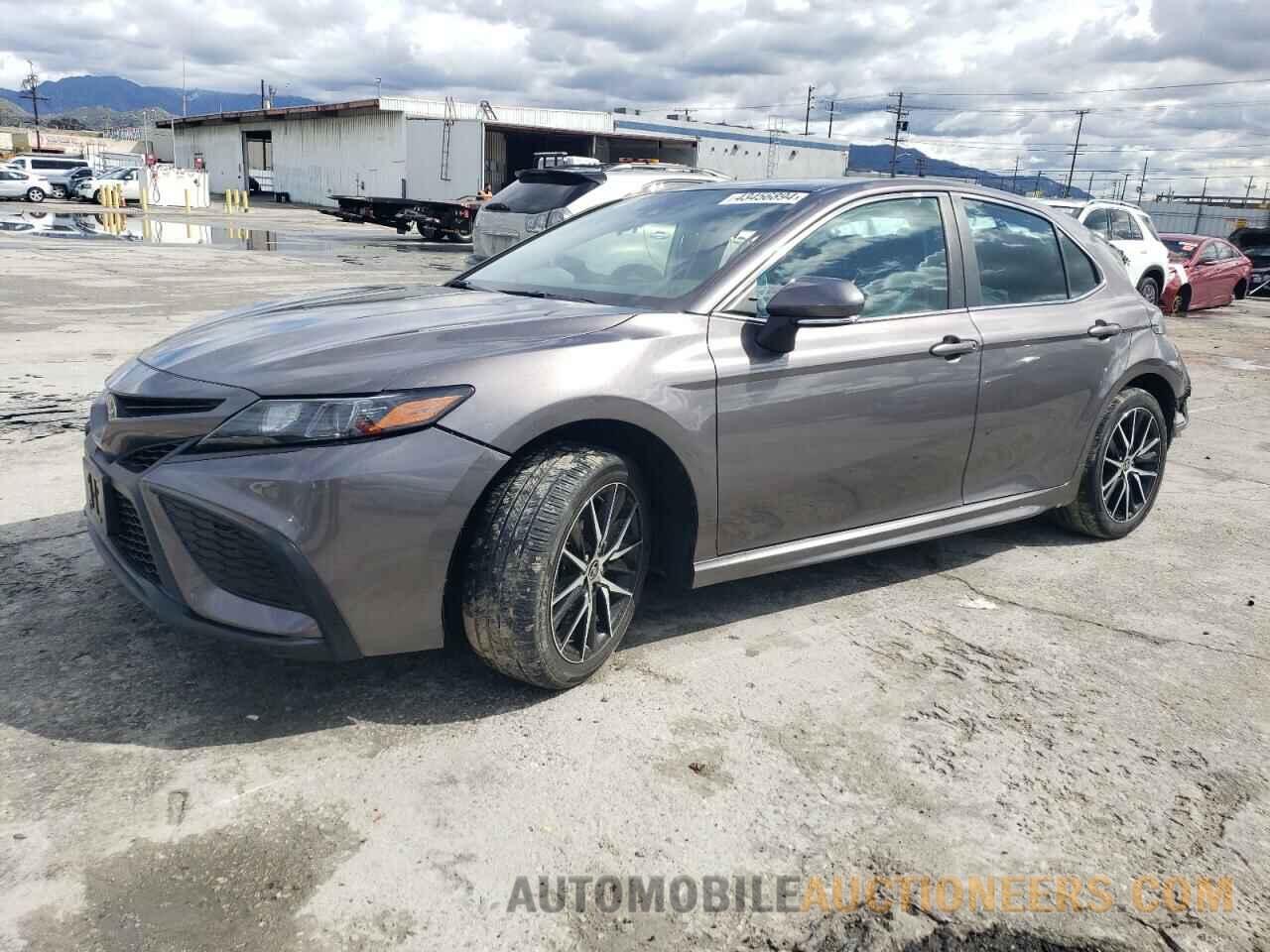 4T1G11AK5NU630853 TOYOTA CAMRY 2022