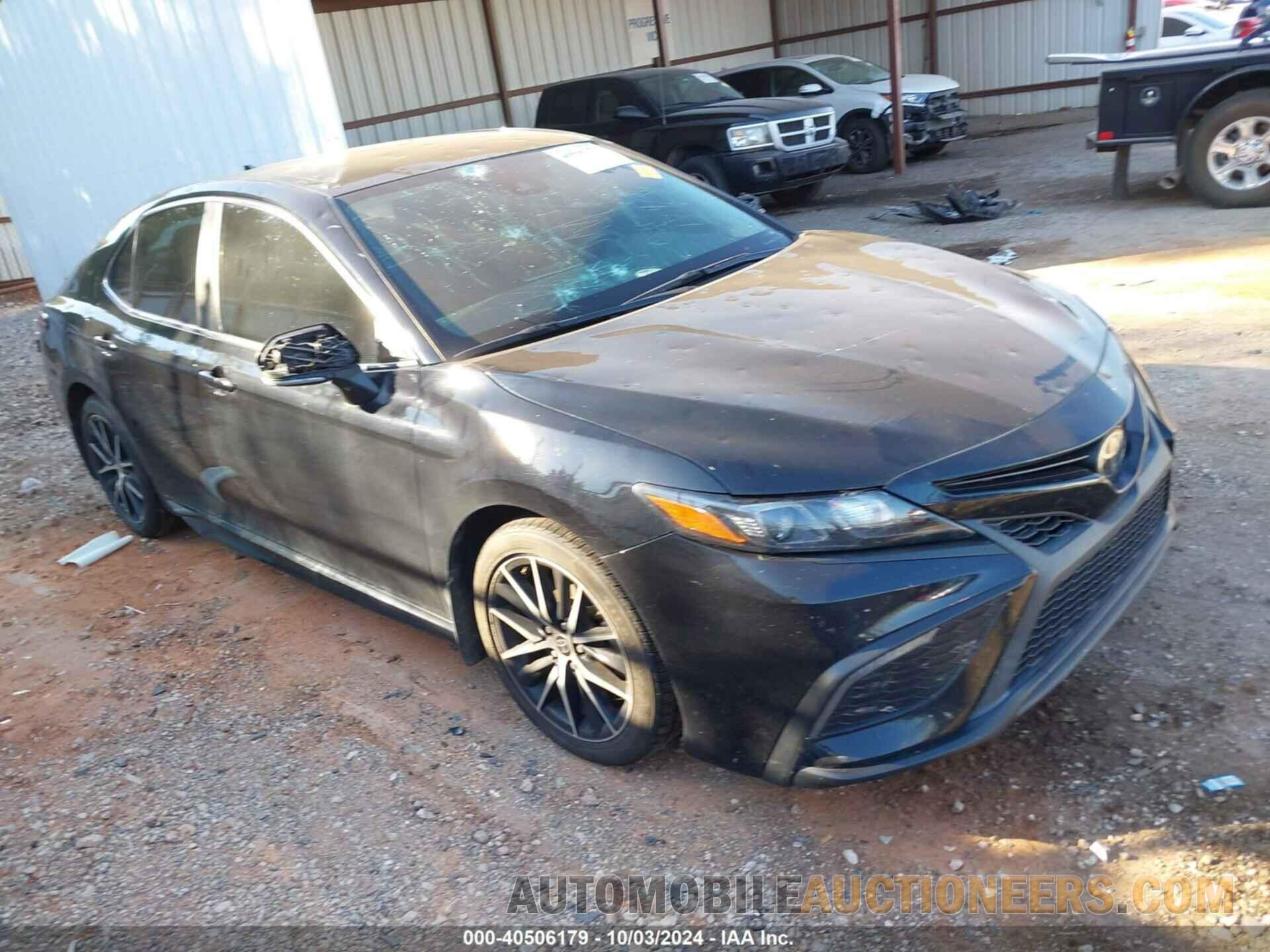 4T1G11AK5NU632666 TOYOTA CAMRY 2022