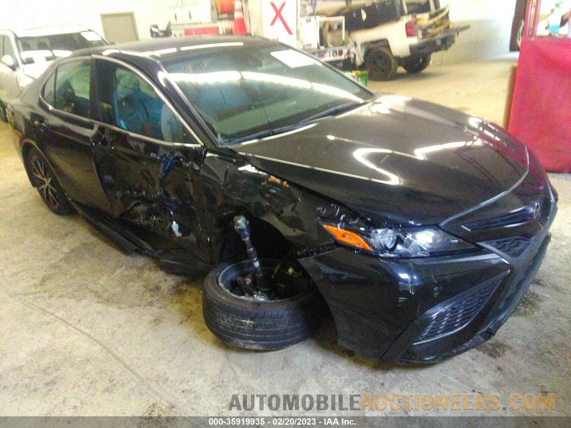 4T1G11AK5NU655025 TOYOTA CAMRY 2022