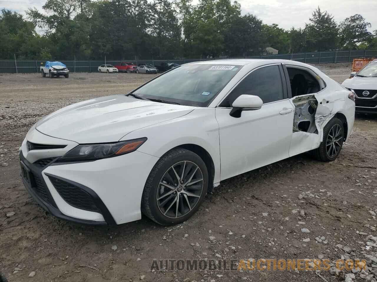 4T1G11AK5NU674397 TOYOTA CAMRY 2022