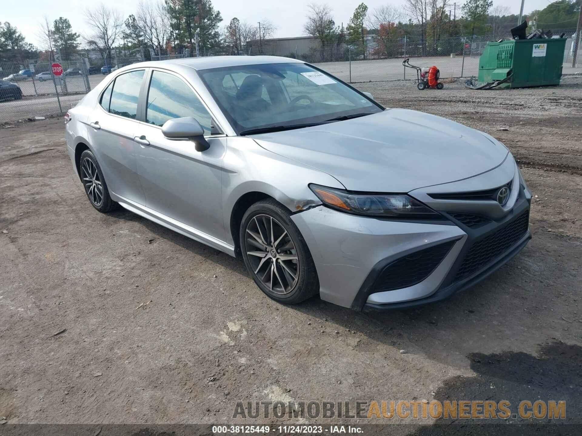 4T1G11AK5NU674500 TOYOTA CAMRY 2022