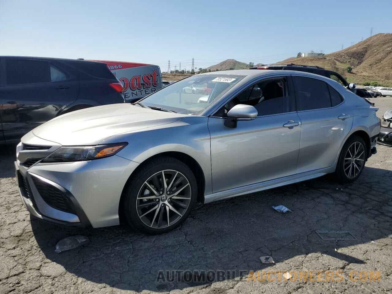 4T1G11AK5NU679292 TOYOTA CAMRY 2022