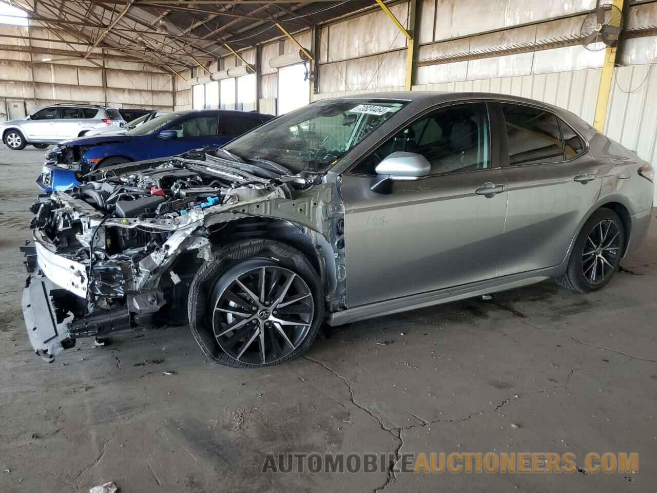 4T1G11AK5NU694701 TOYOTA CAMRY 2022