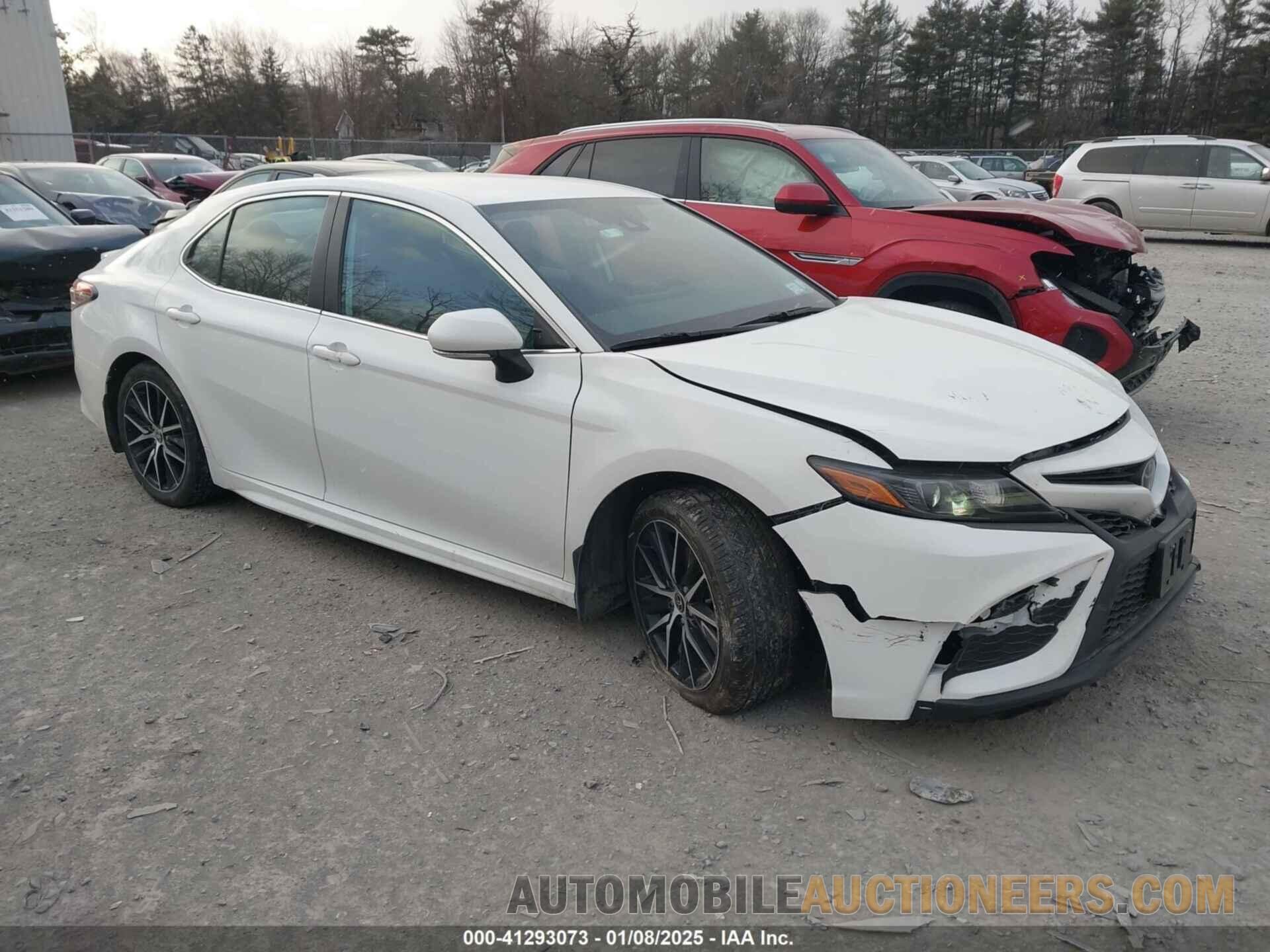 4T1G11AK5NU702120 TOYOTA CAMRY 2022