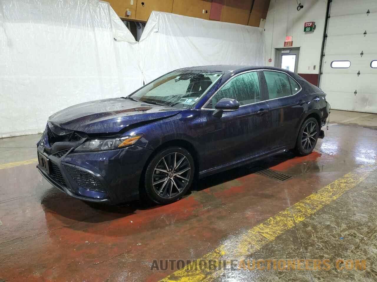 4T1G11AK5NU711190 TOYOTA CAMRY 2022