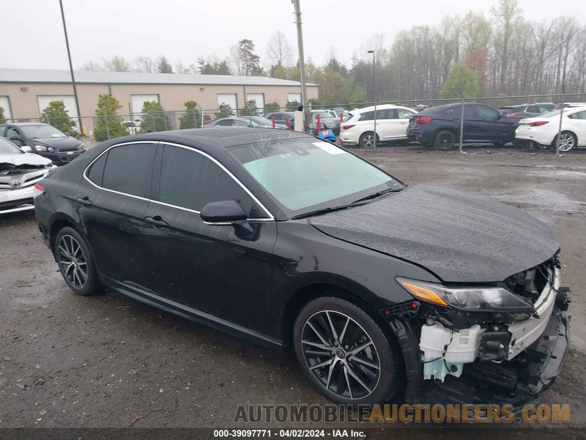 4T1G11AK5NU713506 TOYOTA CAMRY 2022