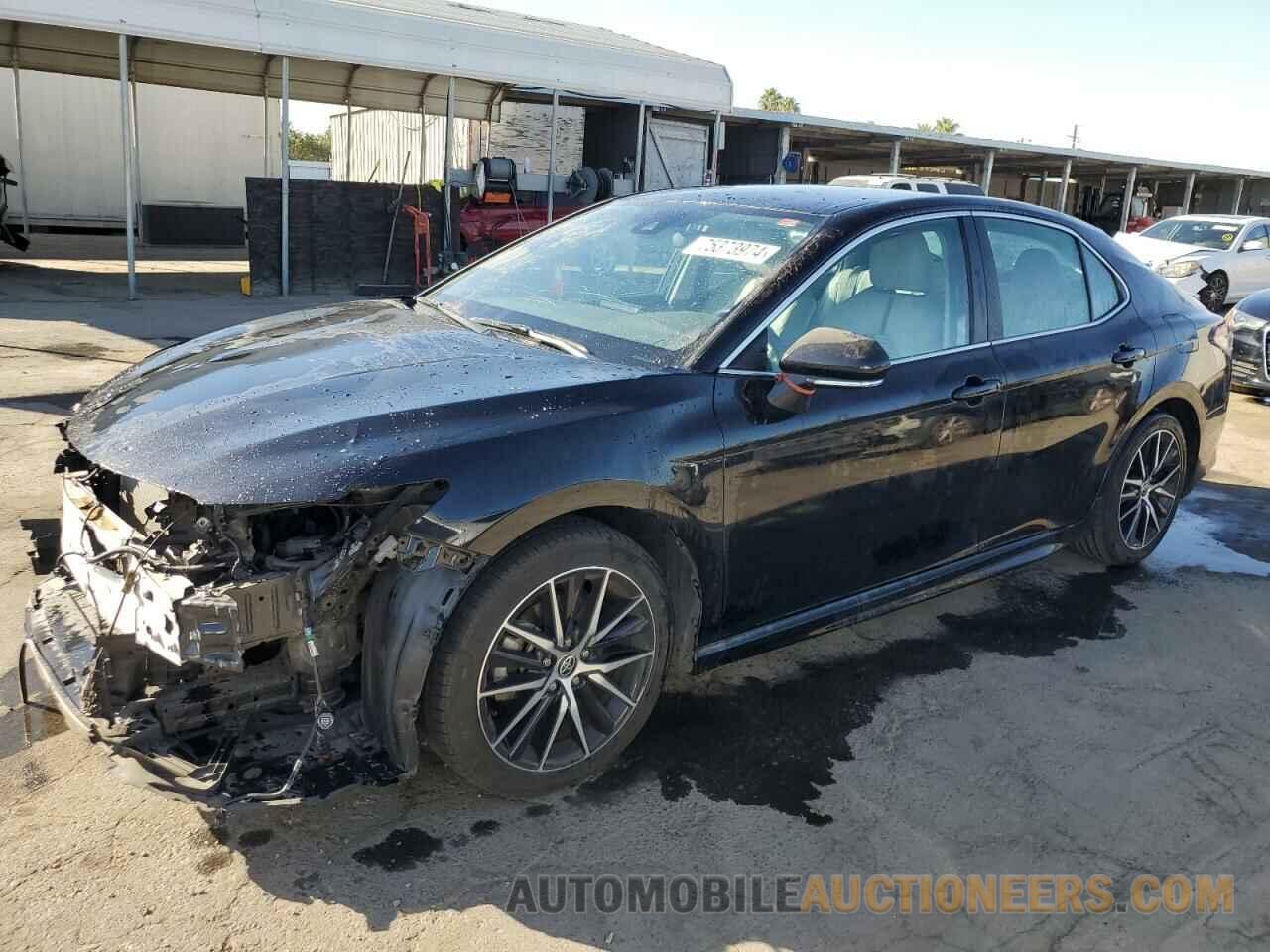 4T1G11AK5NU717216 TOYOTA CAMRY 2022